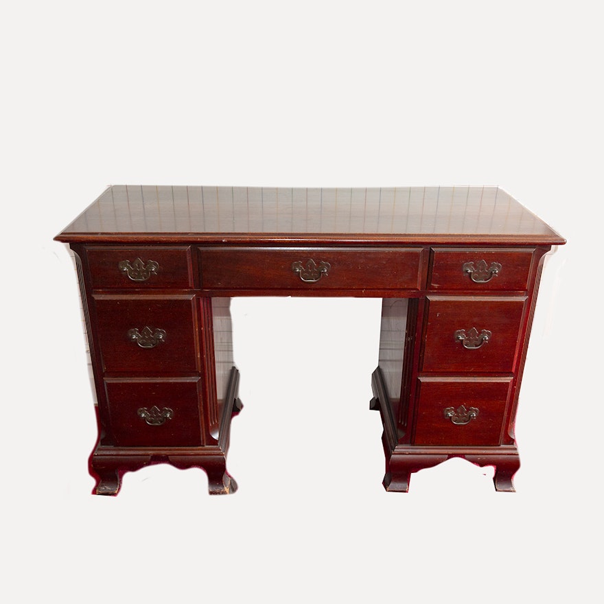 Chippendale Style Kneehole Desk