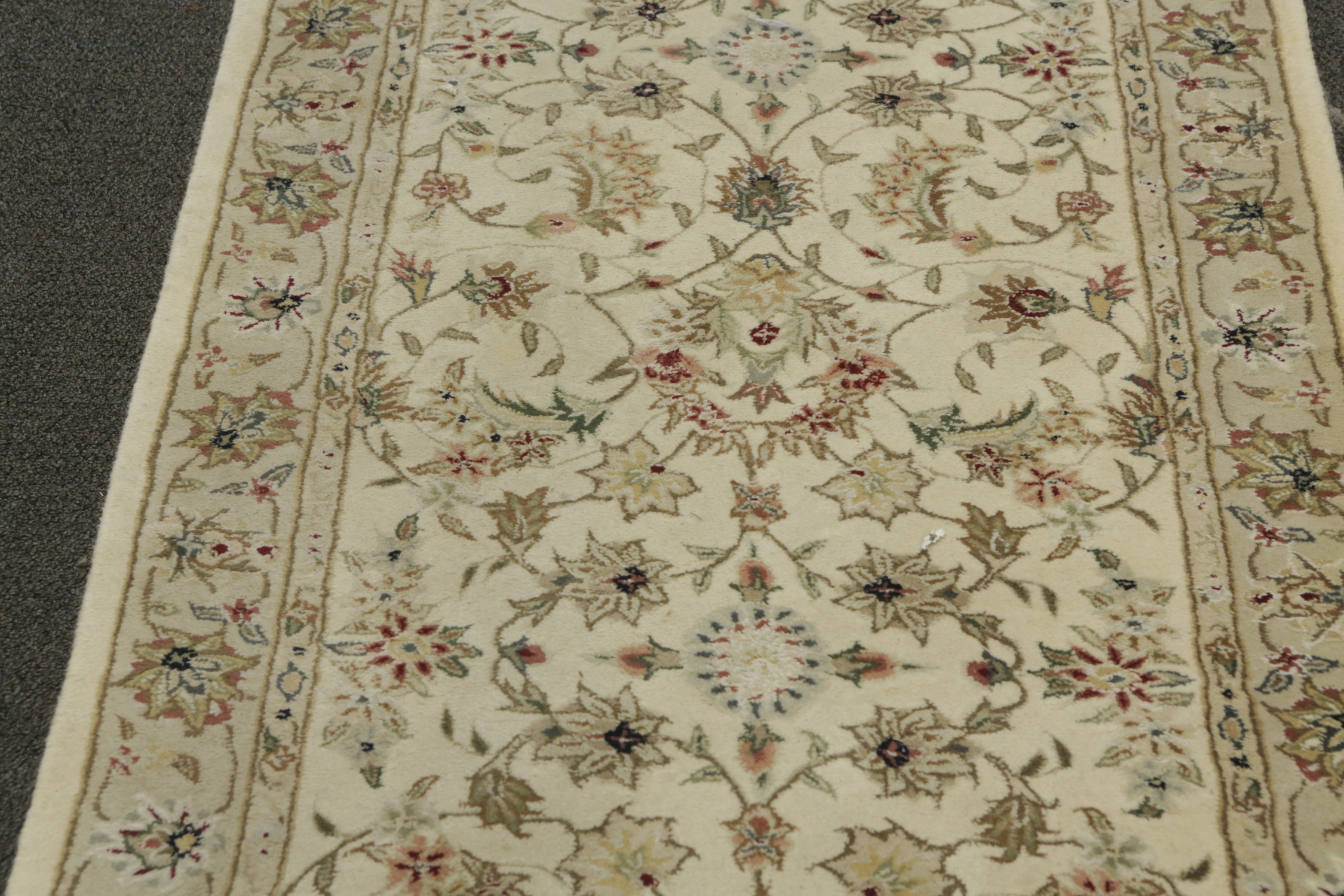 Tufted Indo-Persian Wool Carpet Runner