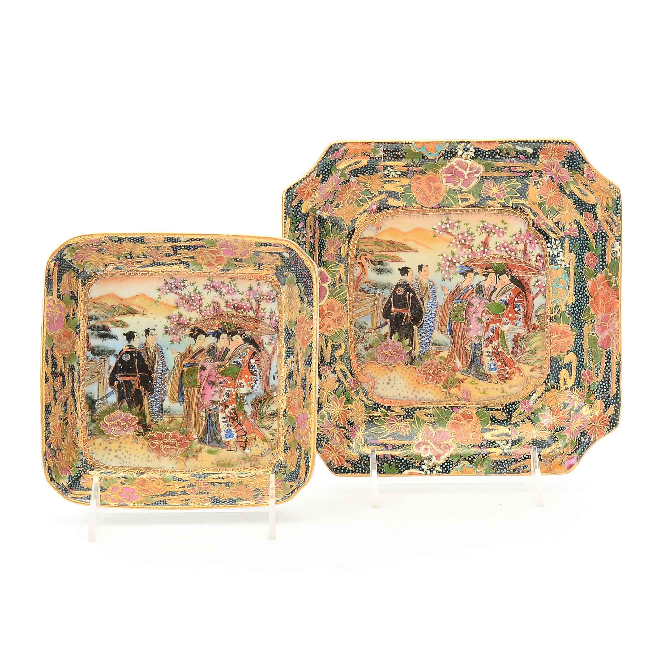 Roseville Pottery "Snowberry" Vase