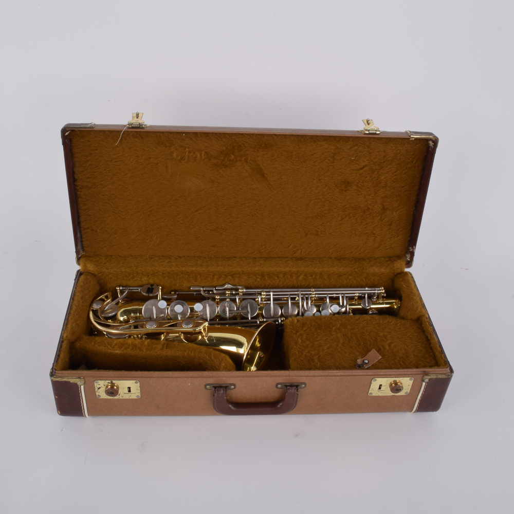 Yamaha YAS-21 Alto Saxophone in Case