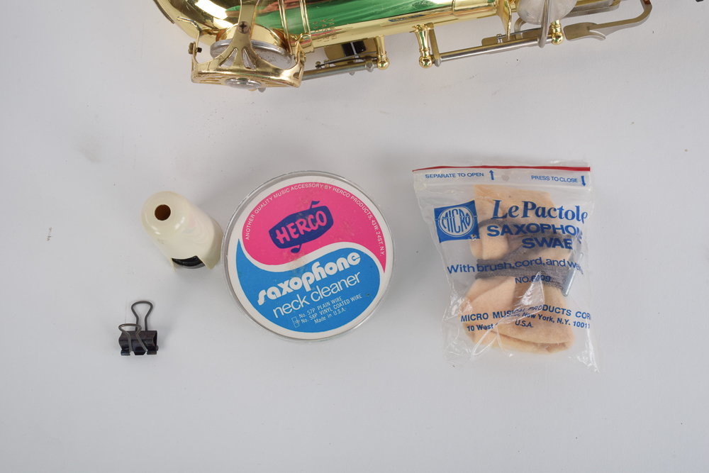 Yamaha YAS-21 Alto Saxophone in Case