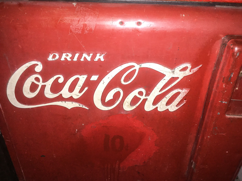 Circa 1950 Vendo Spin Top Coca-Cola Machine