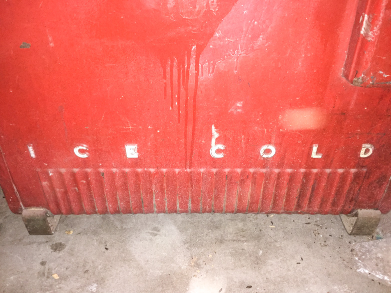 Circa 1950 Vendo Spin Top Coca-Cola Machine