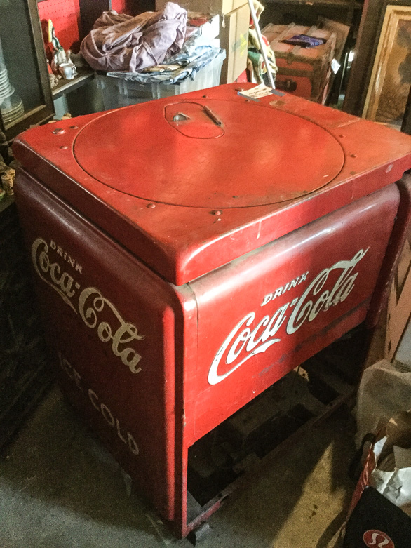 Circa 1950 Vendo Spin Top Coca-Cola Machine
