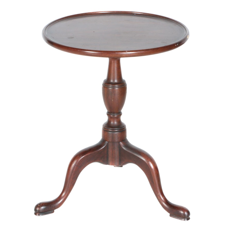 Vintage Queen Anne Style Side Table by Henkel-Harris
