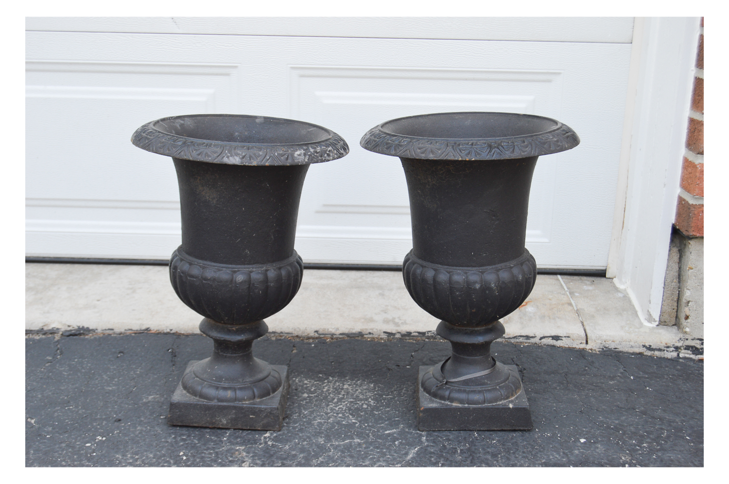 Black Neoclassical Style Matching Black Concrete Planters