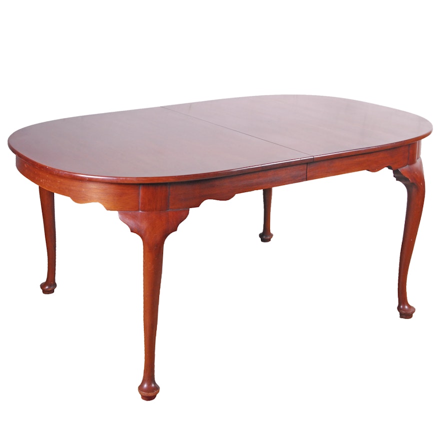 Vintage Queen Anne Style Mahogany Dining Table by Henkel-Harris