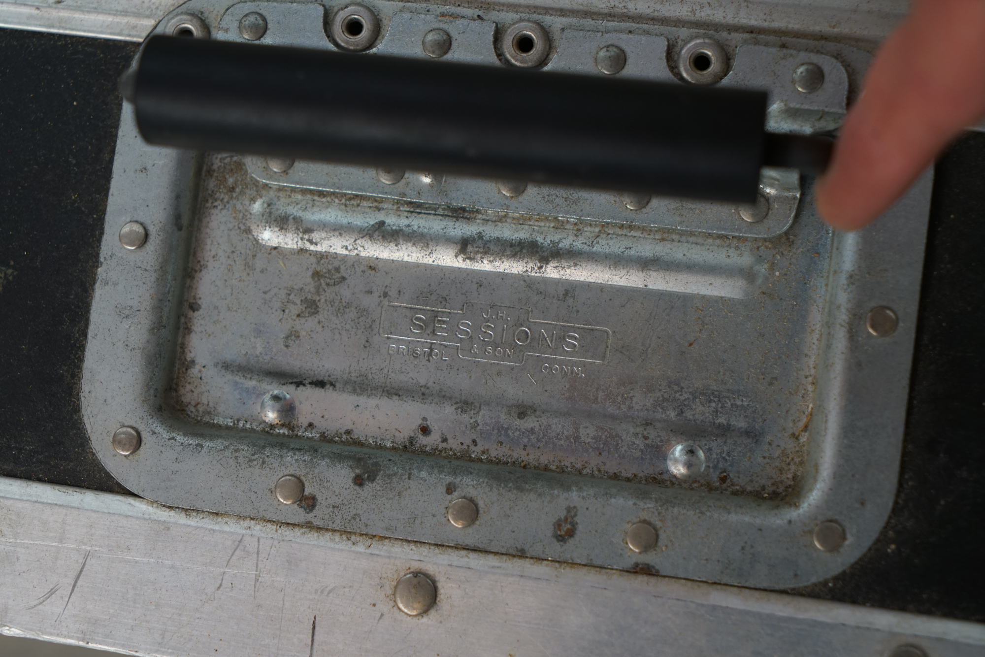 J. H. Sessions & Son Vintage Guitar Tour Case