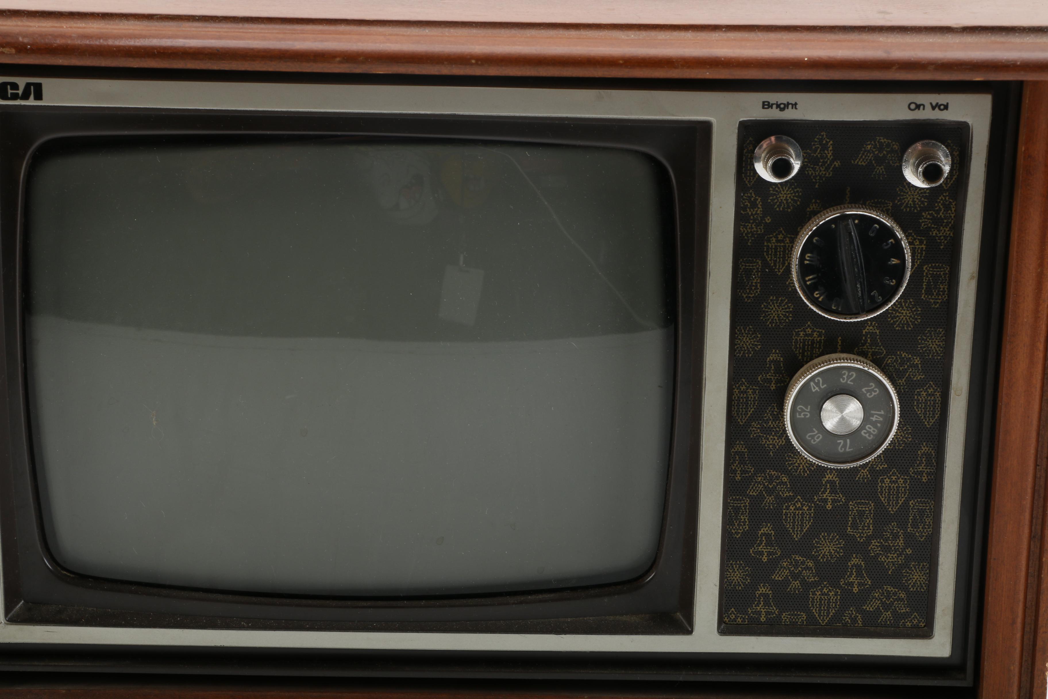 Vintage RCA Cabinet Television