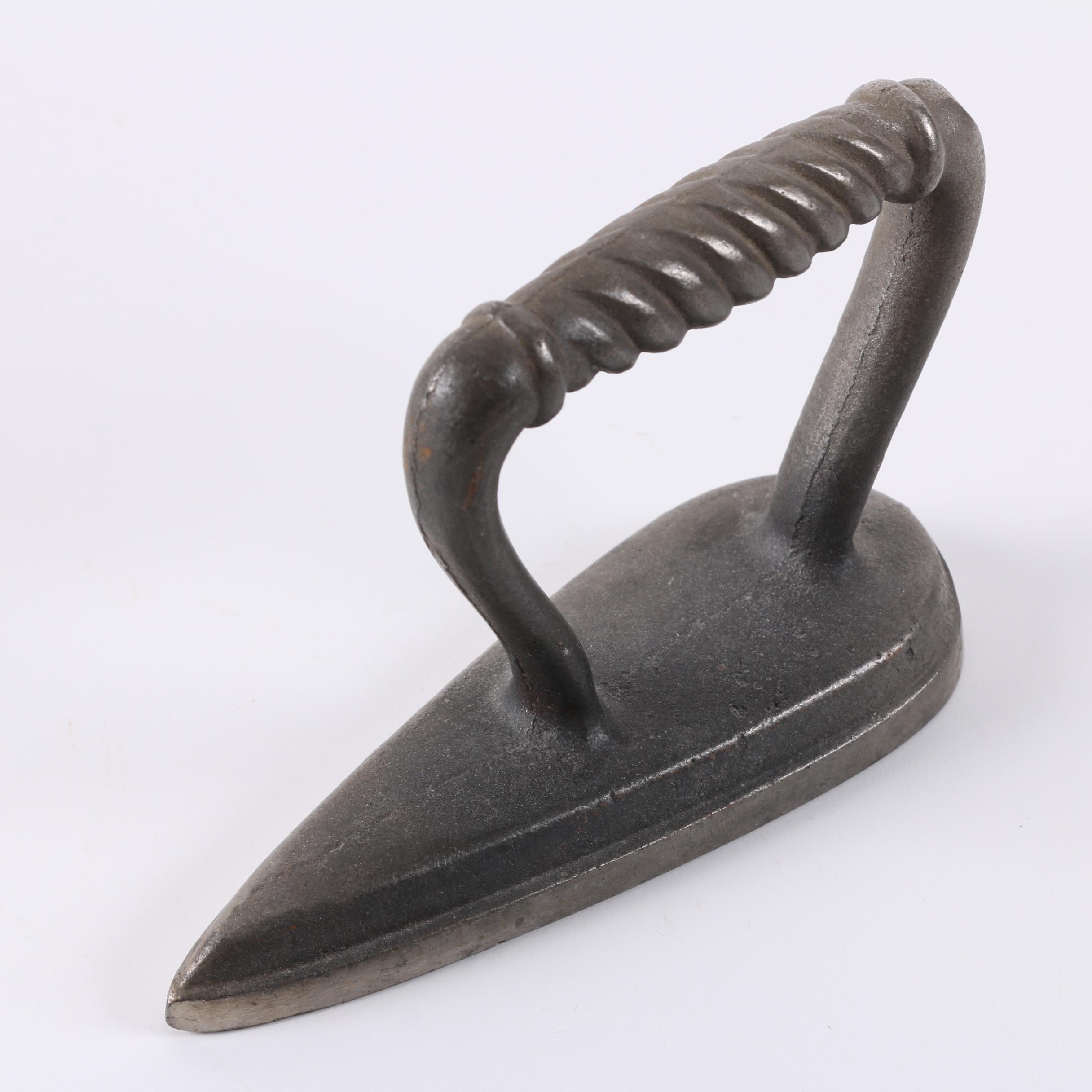Antique and Vintage Cast Iron Clothing Irons