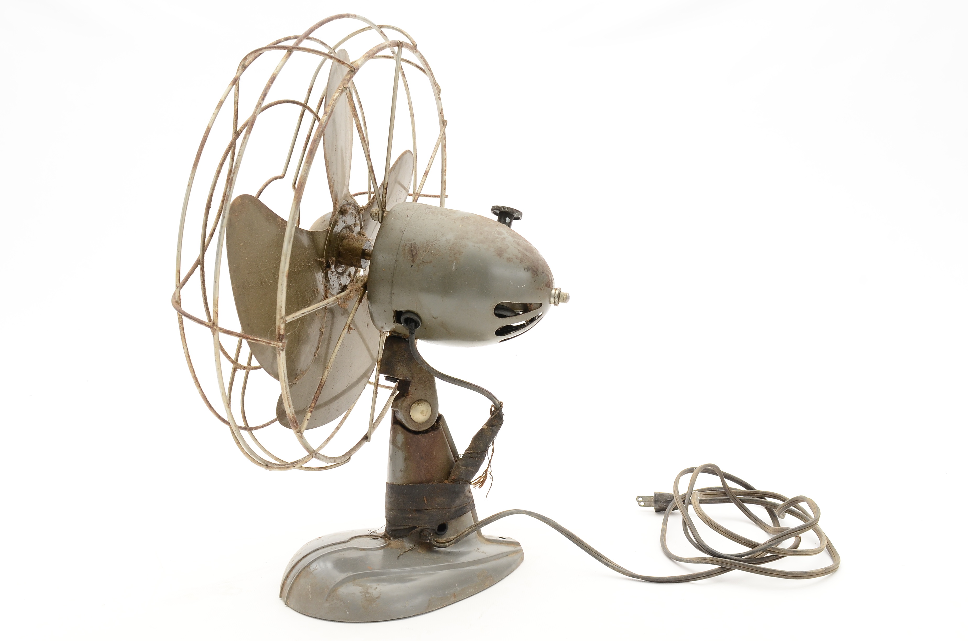 Vintage Fasco "ArticAire" Oscillating Portable Fan