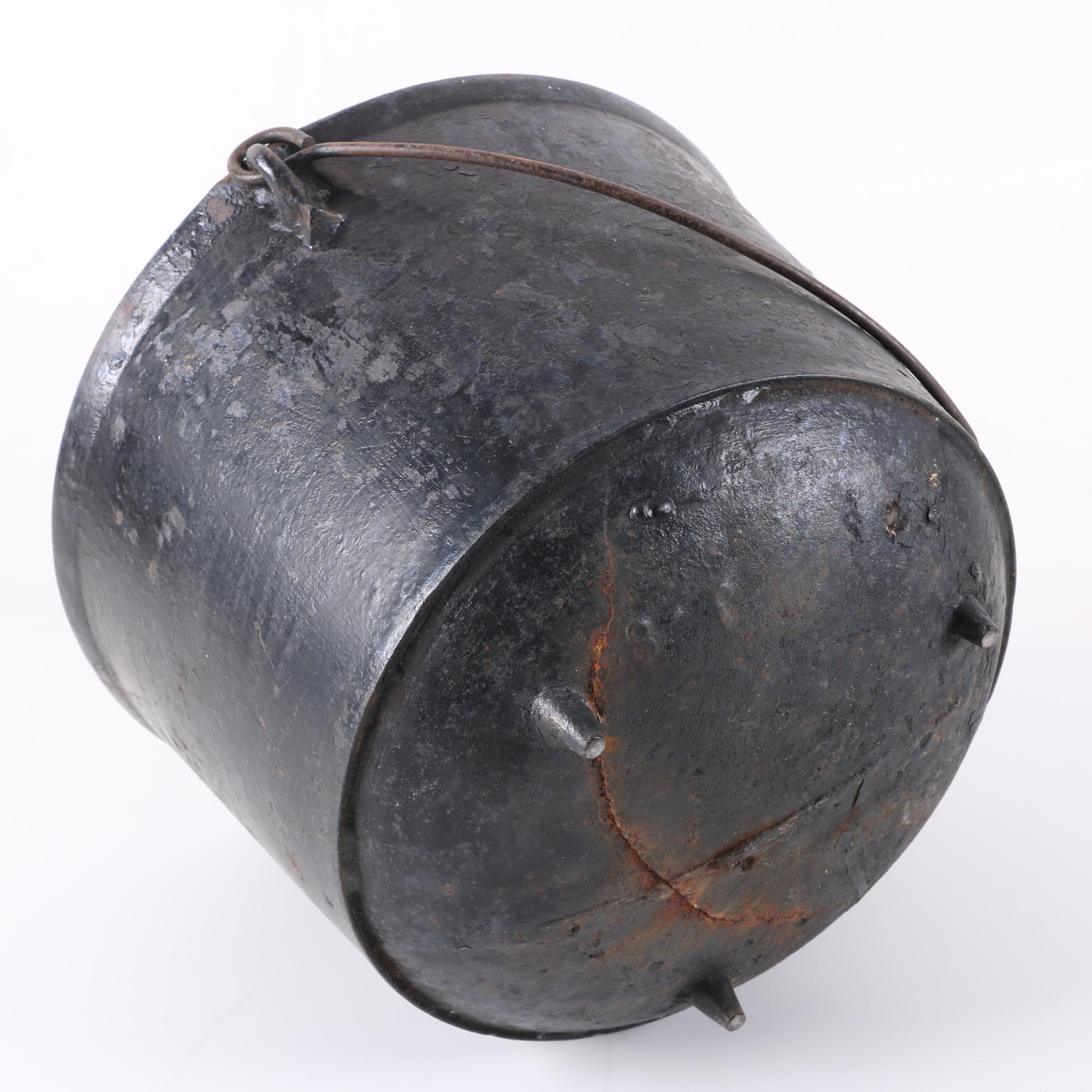 Vintage Cast Iron Pot