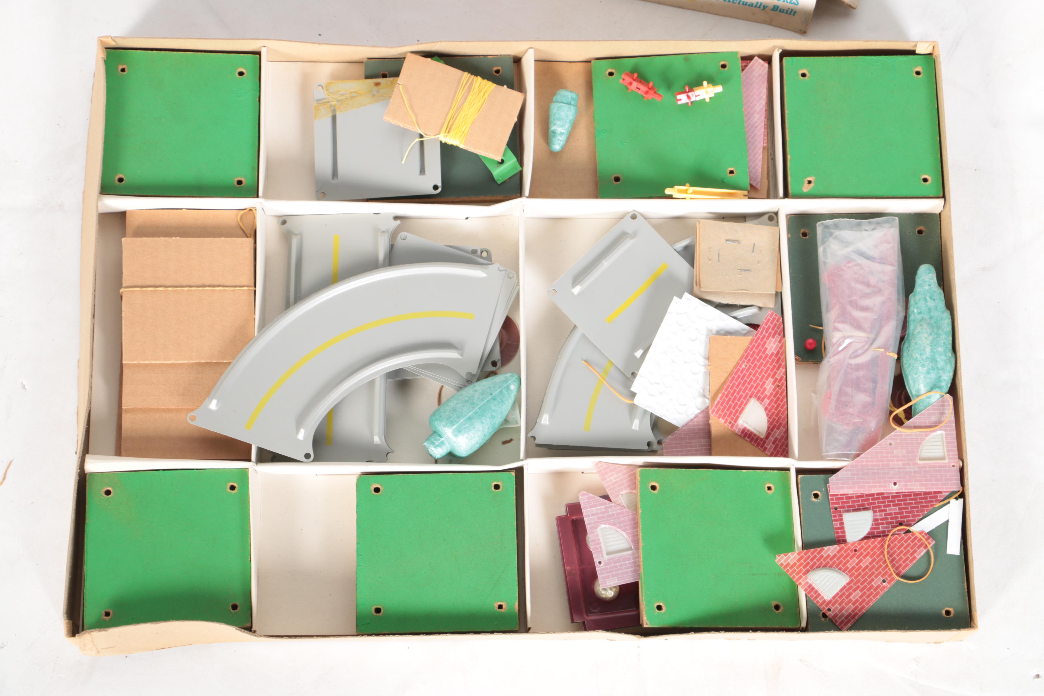 1960s Kenner Construction Toys