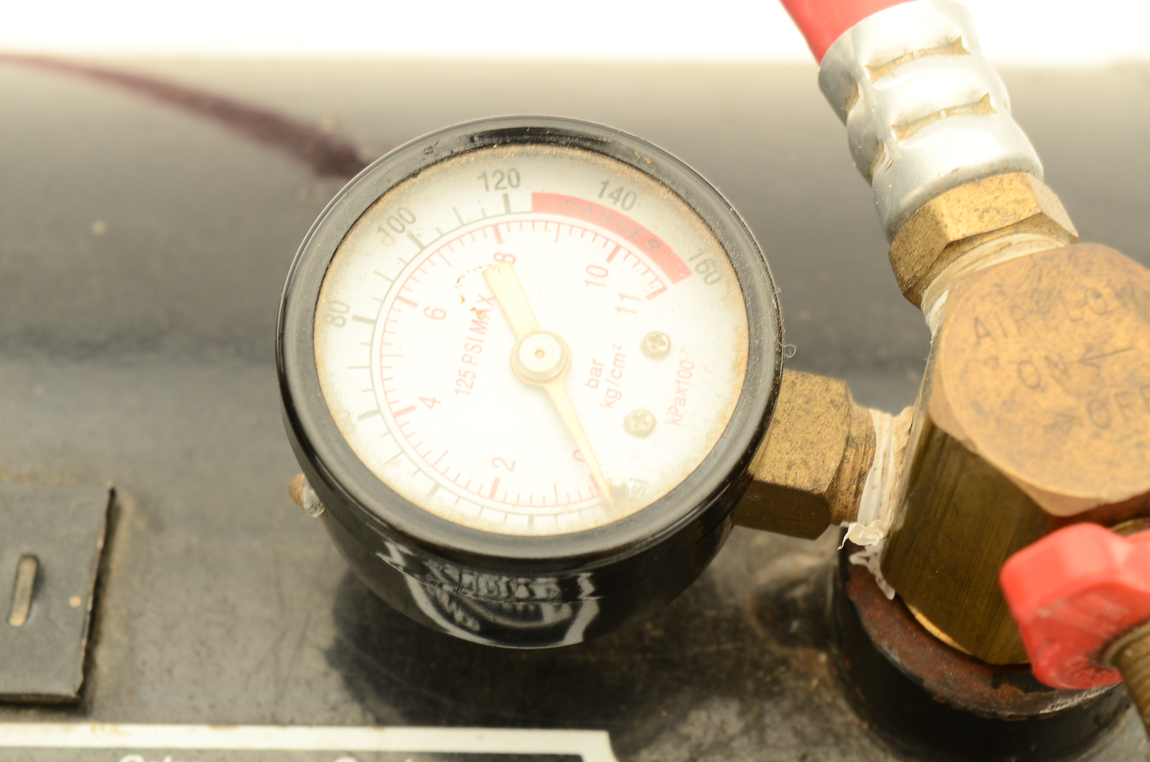 Campbell-Hausfeld Compressed Air Tank