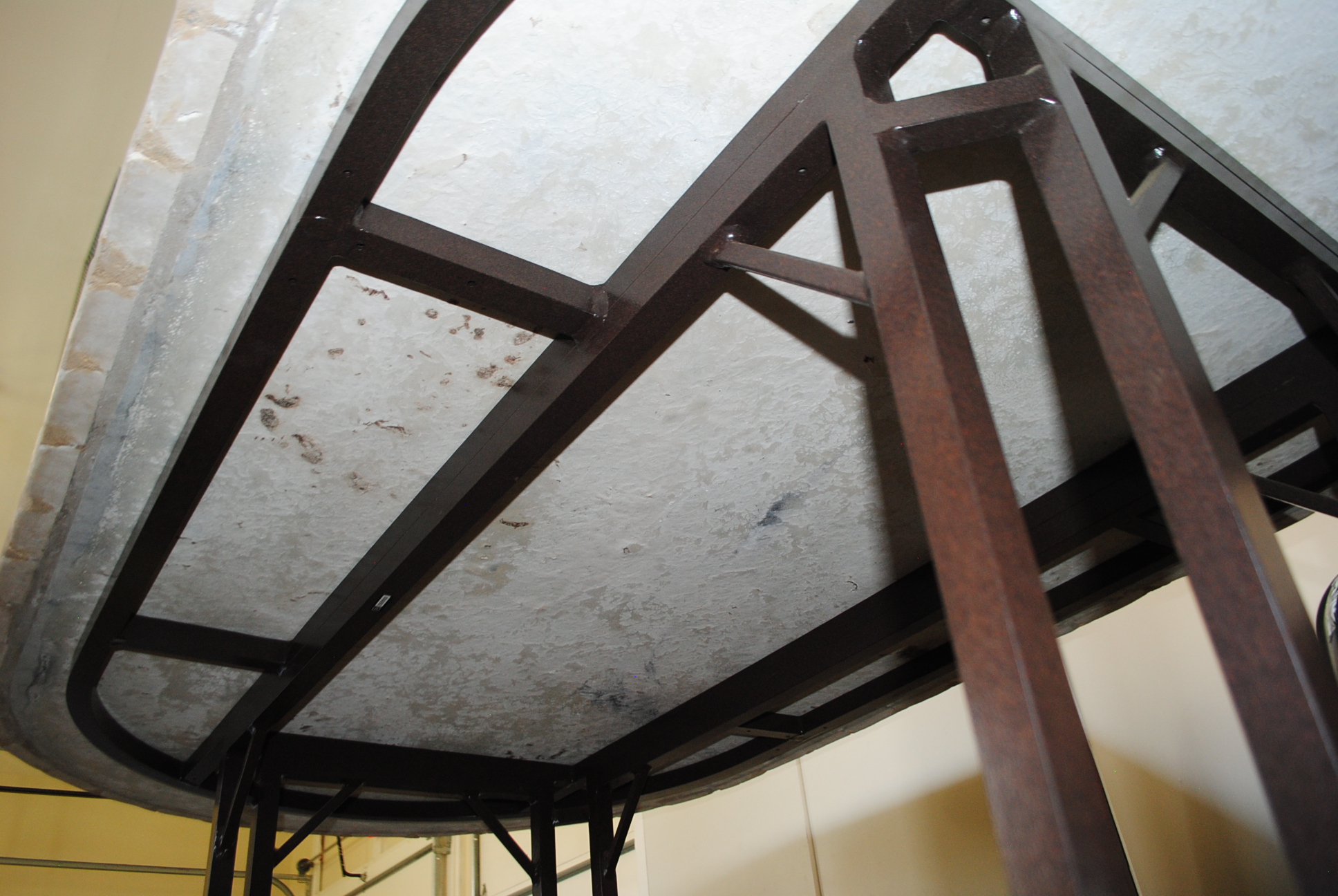 Brown Jordan Solid Stone Patio Table