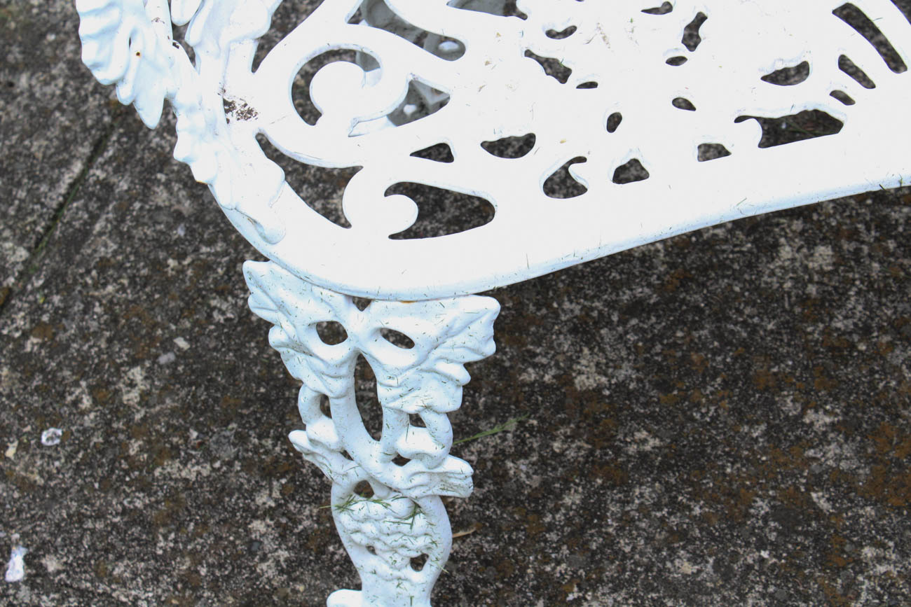 White Wrought Iron Patio Furniture