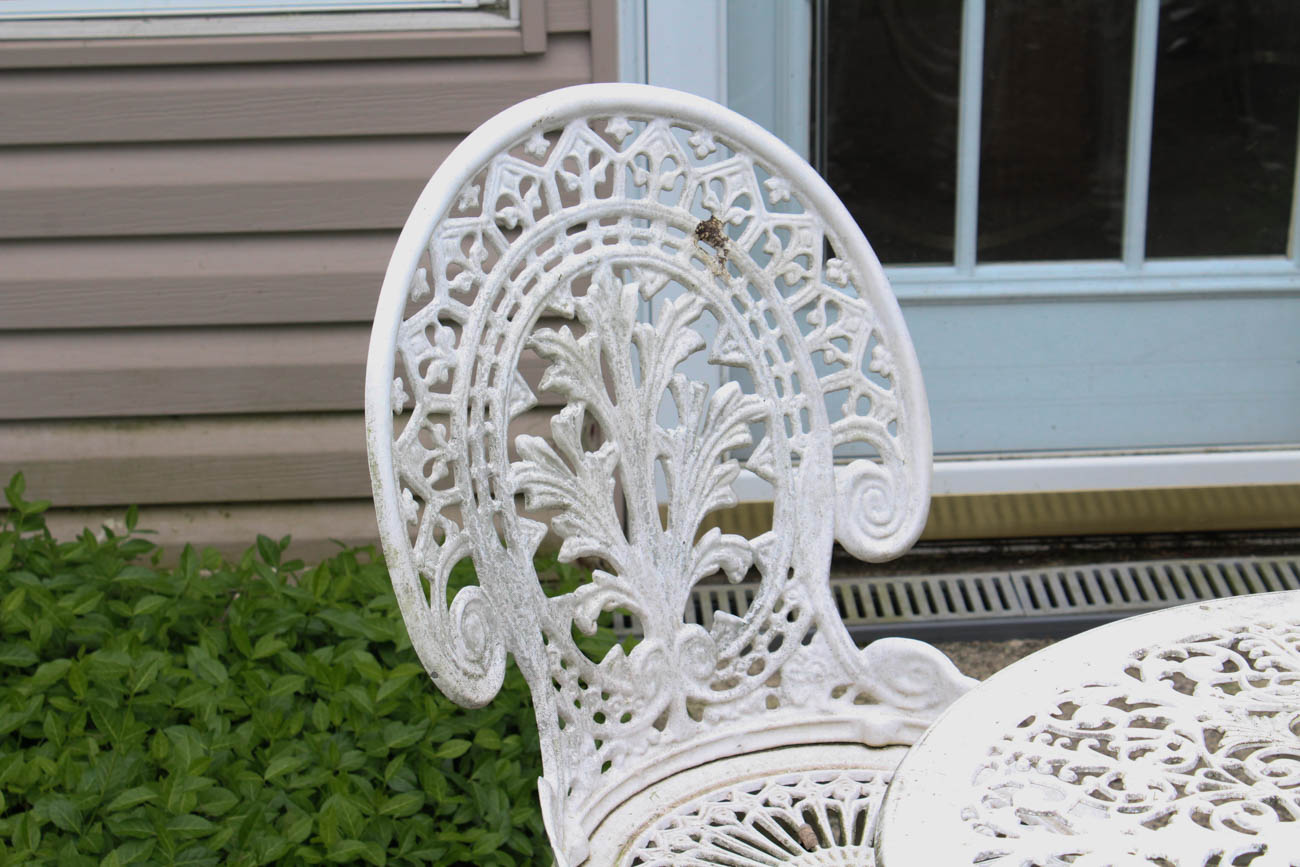 White Wrought Iron Patio Furniture