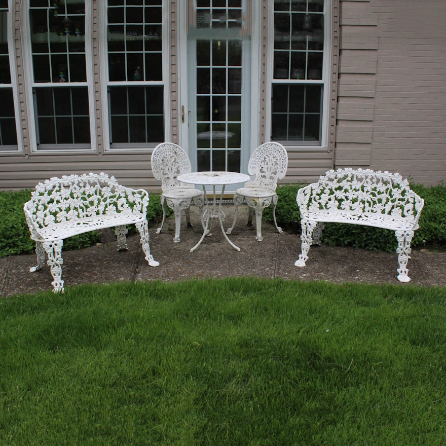 White Wrought Iron Patio Furniture