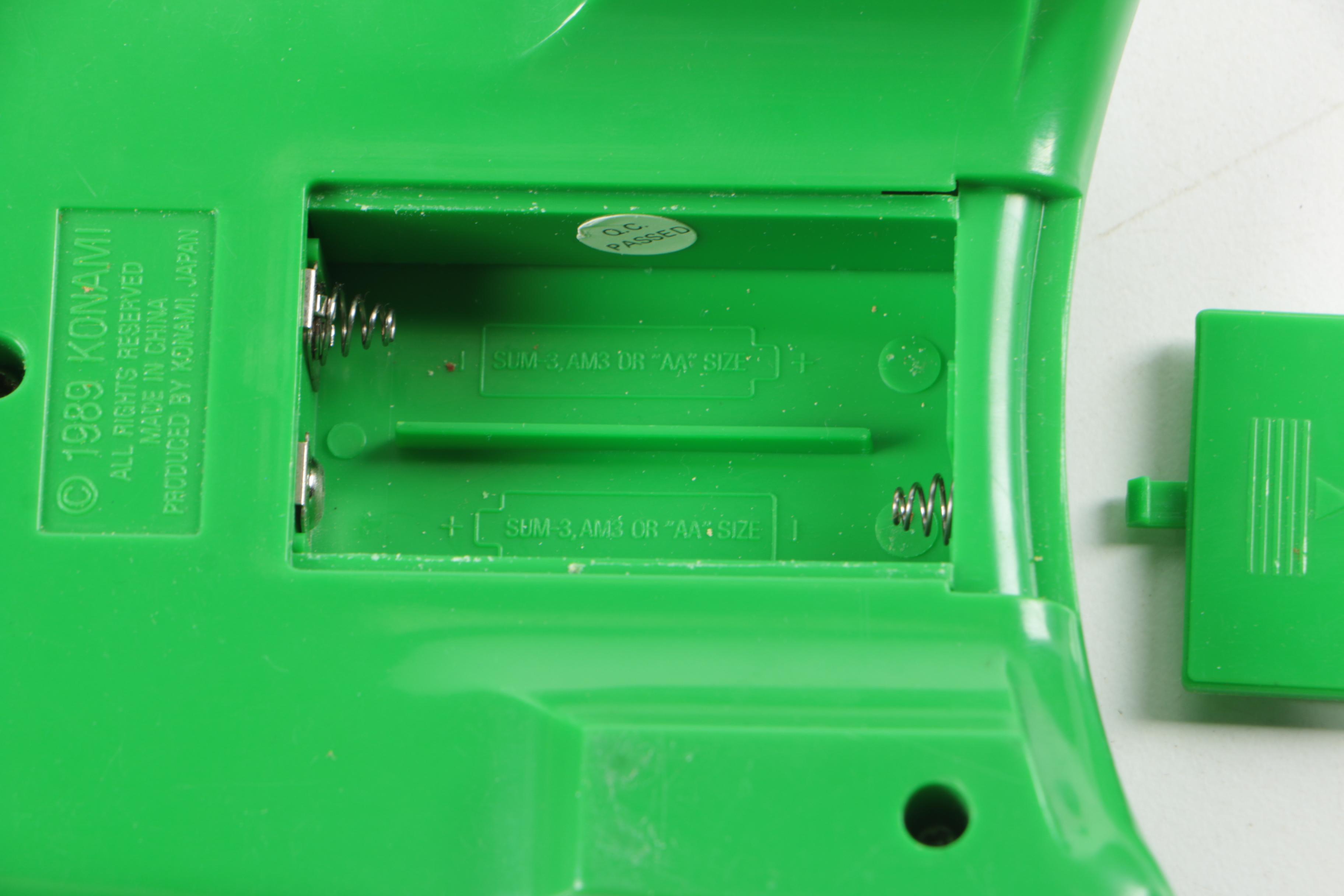 1985 Nintendo Entertainment System and Other Video Game Items