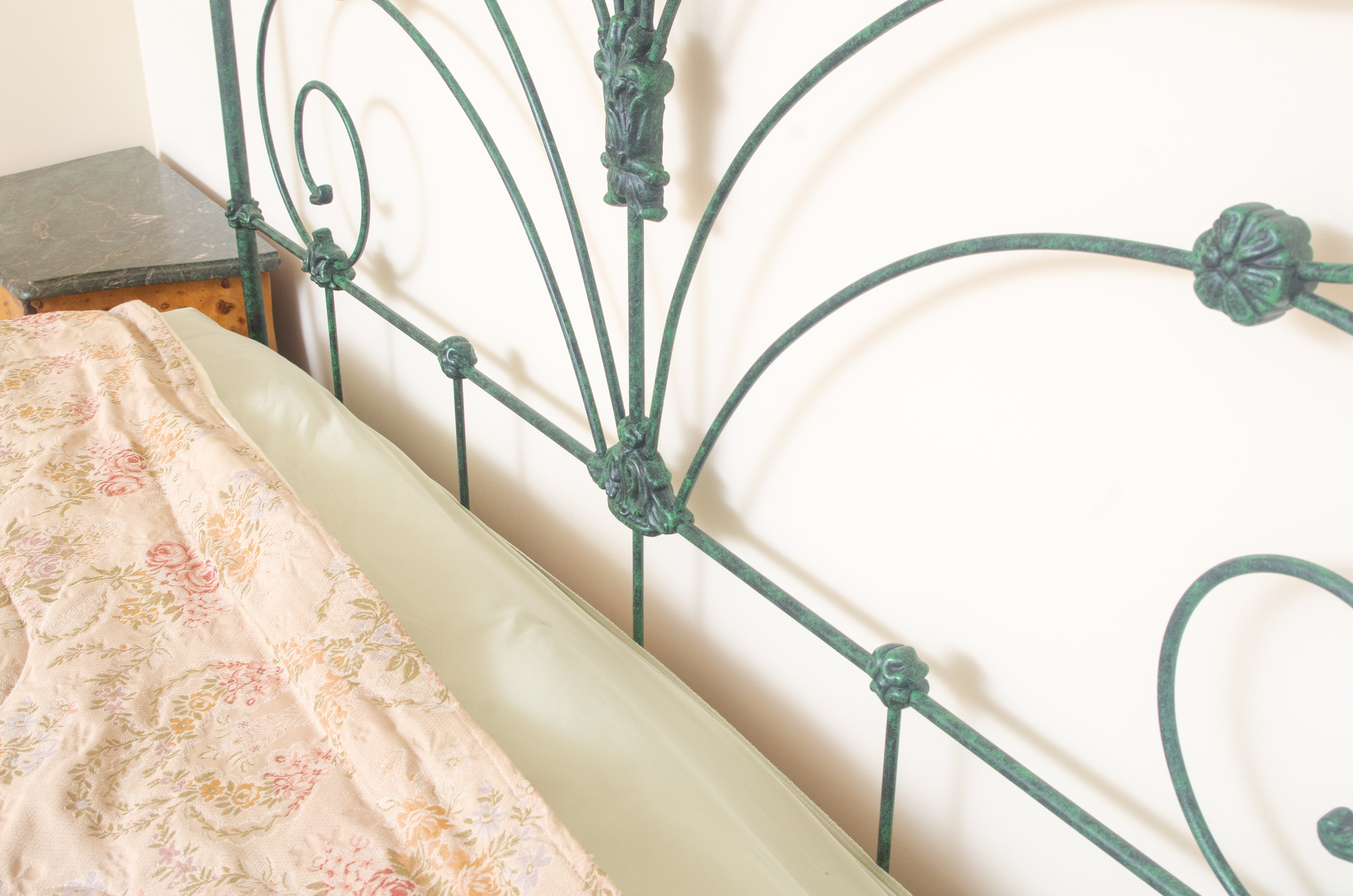 King Size Metal Bed Frame