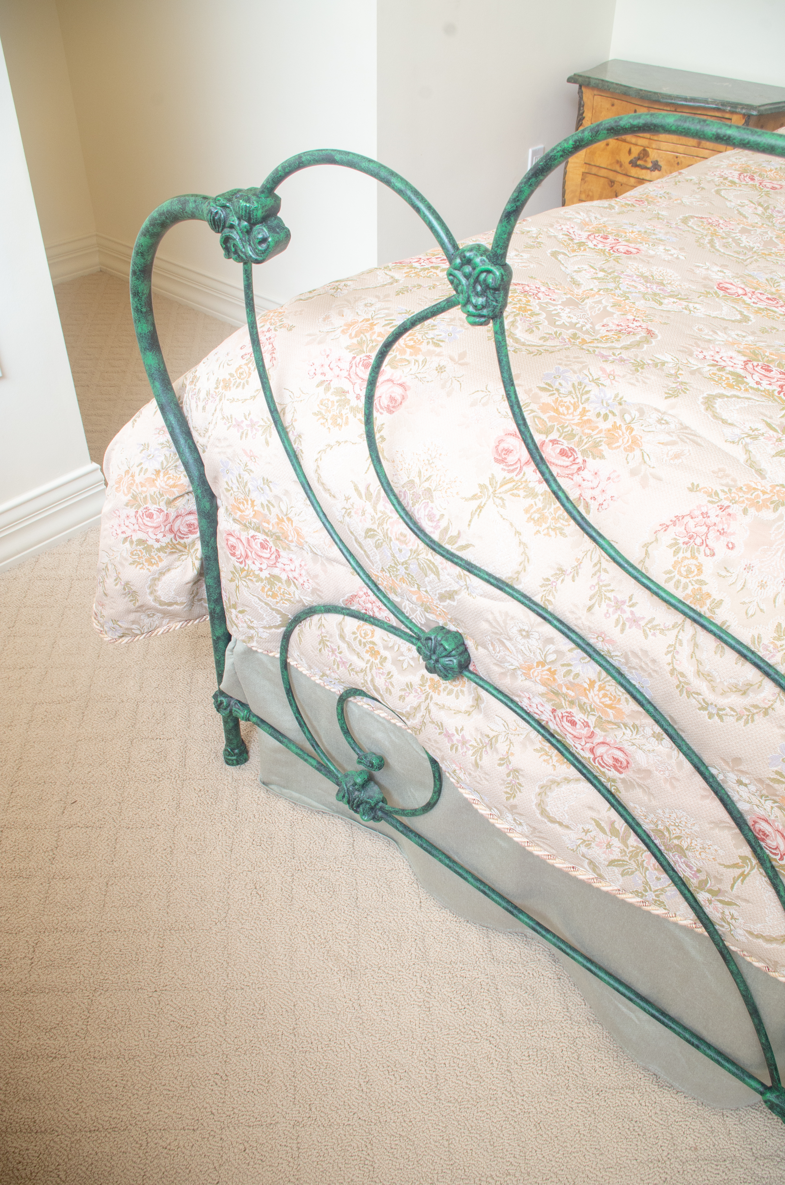 King Size Metal Bed Frame