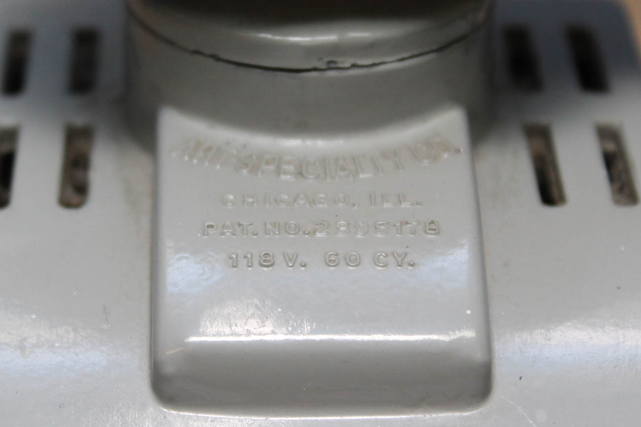 Mid Century Modern Arts Specialty Company "Flexo" Desk Lamp