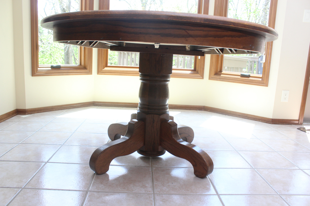Vintage Walter of Wabash Oak Pedestal Dining Table
