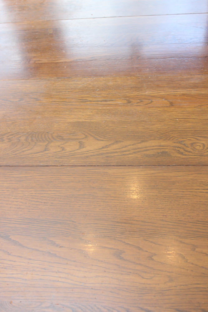 Vintage Walter of Wabash Oak Pedestal Dining Table