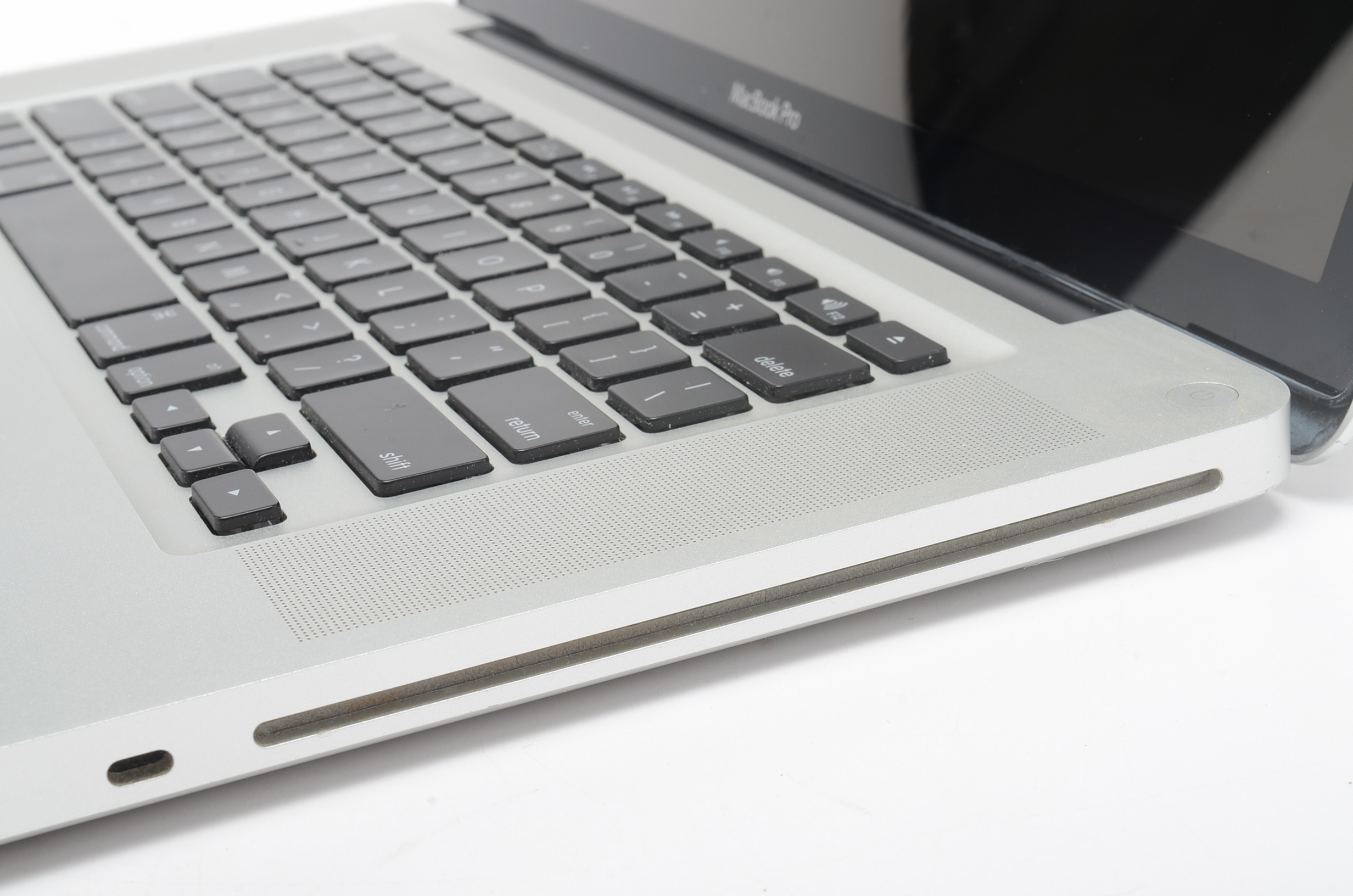 Apple 15" MacBook Pro Laptop Computer