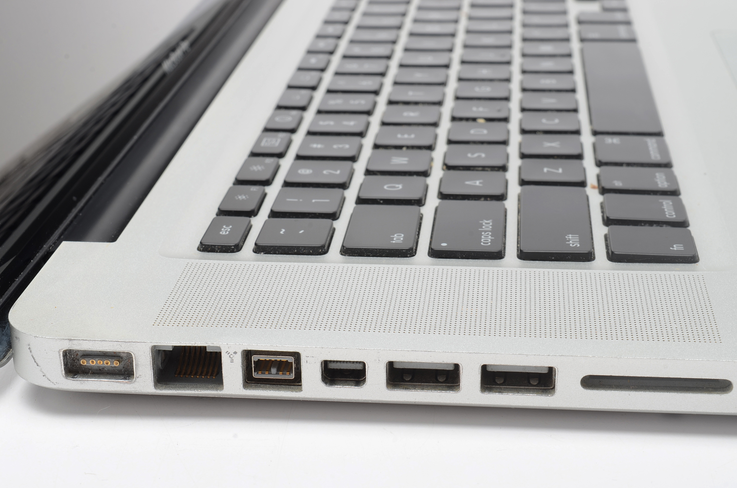 Apple 15" MacBook Pro Laptop Computer