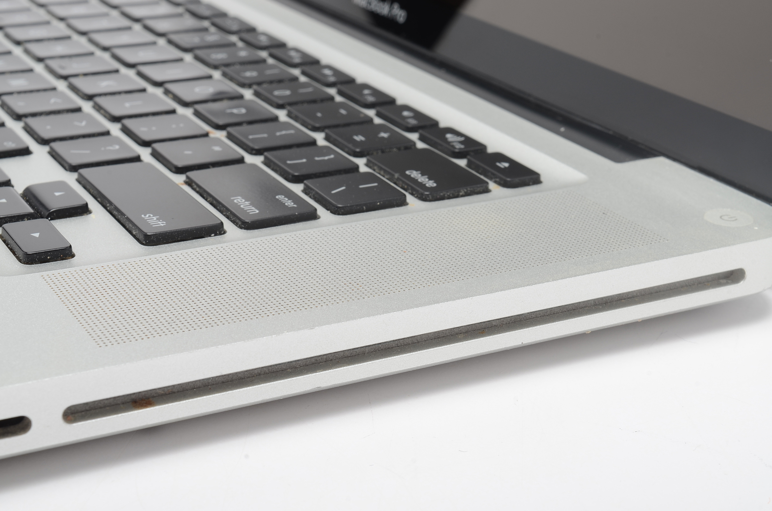 Apple 15" MacBook Pro Laptop Computer