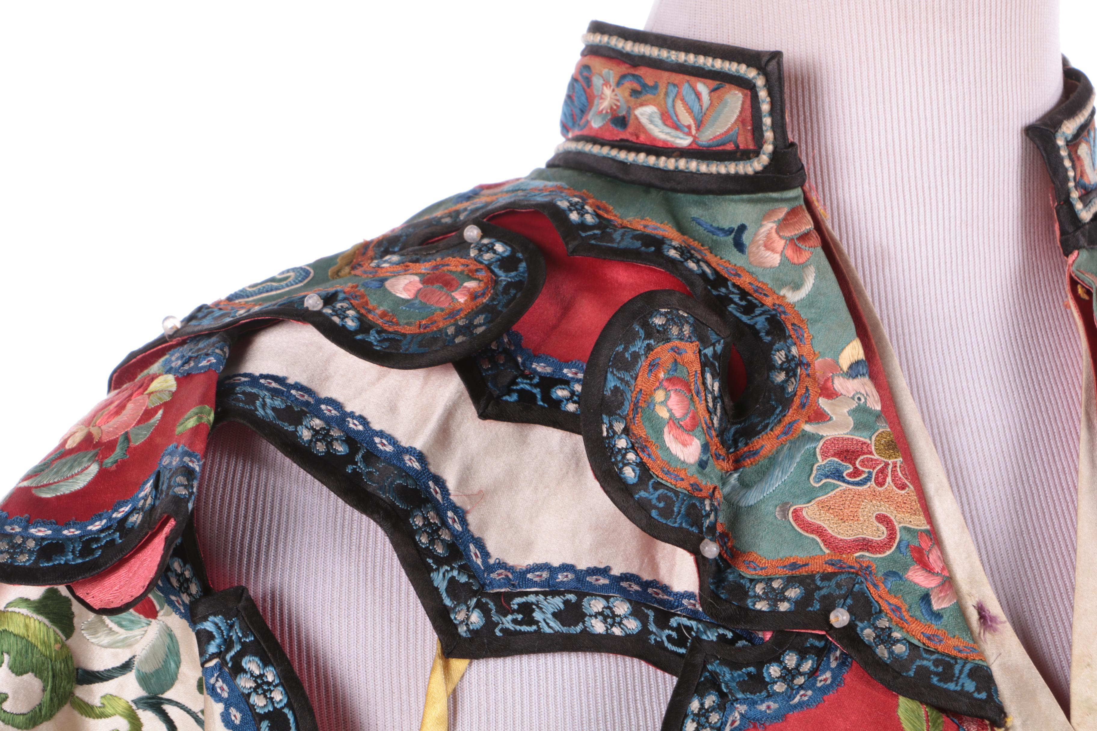 Antique Chinese Qing Dynasty Period Embroidered Silk Cloud Collar