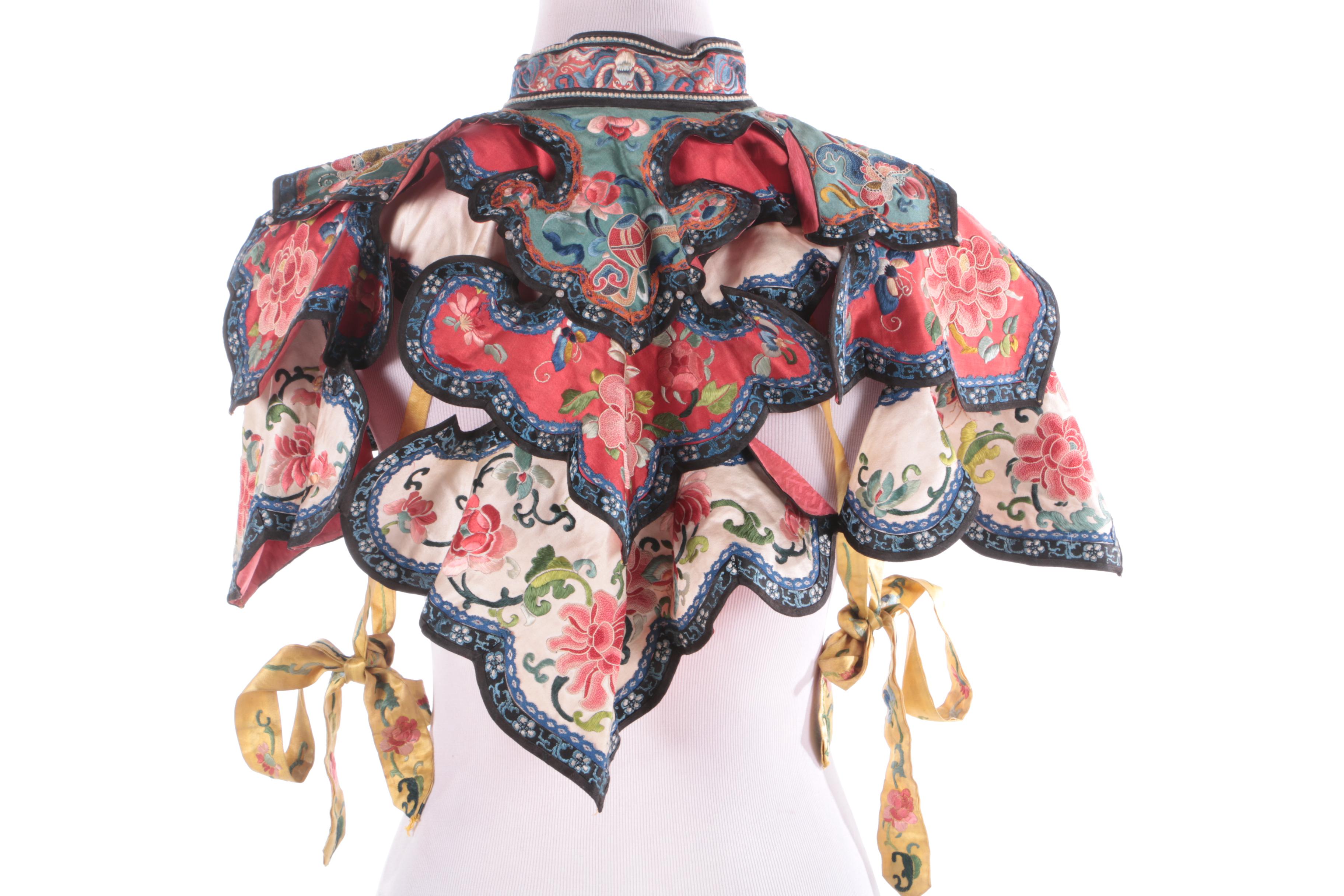 Antique Chinese Qing Dynasty Period Embroidered Silk Cloud Collar
