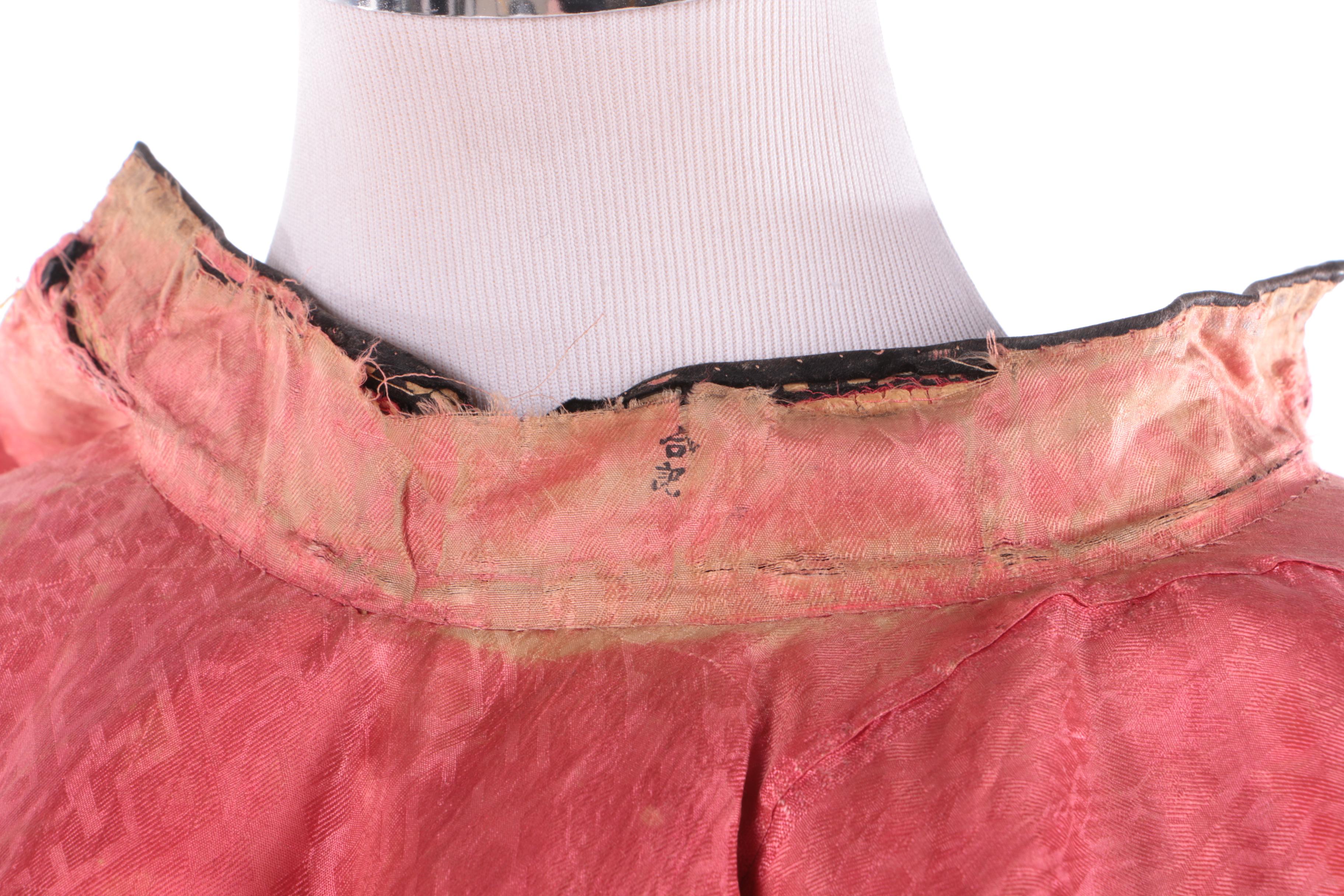 Antique Chinese Qing Dynasty Period Embroidered Silk Cloud Collar