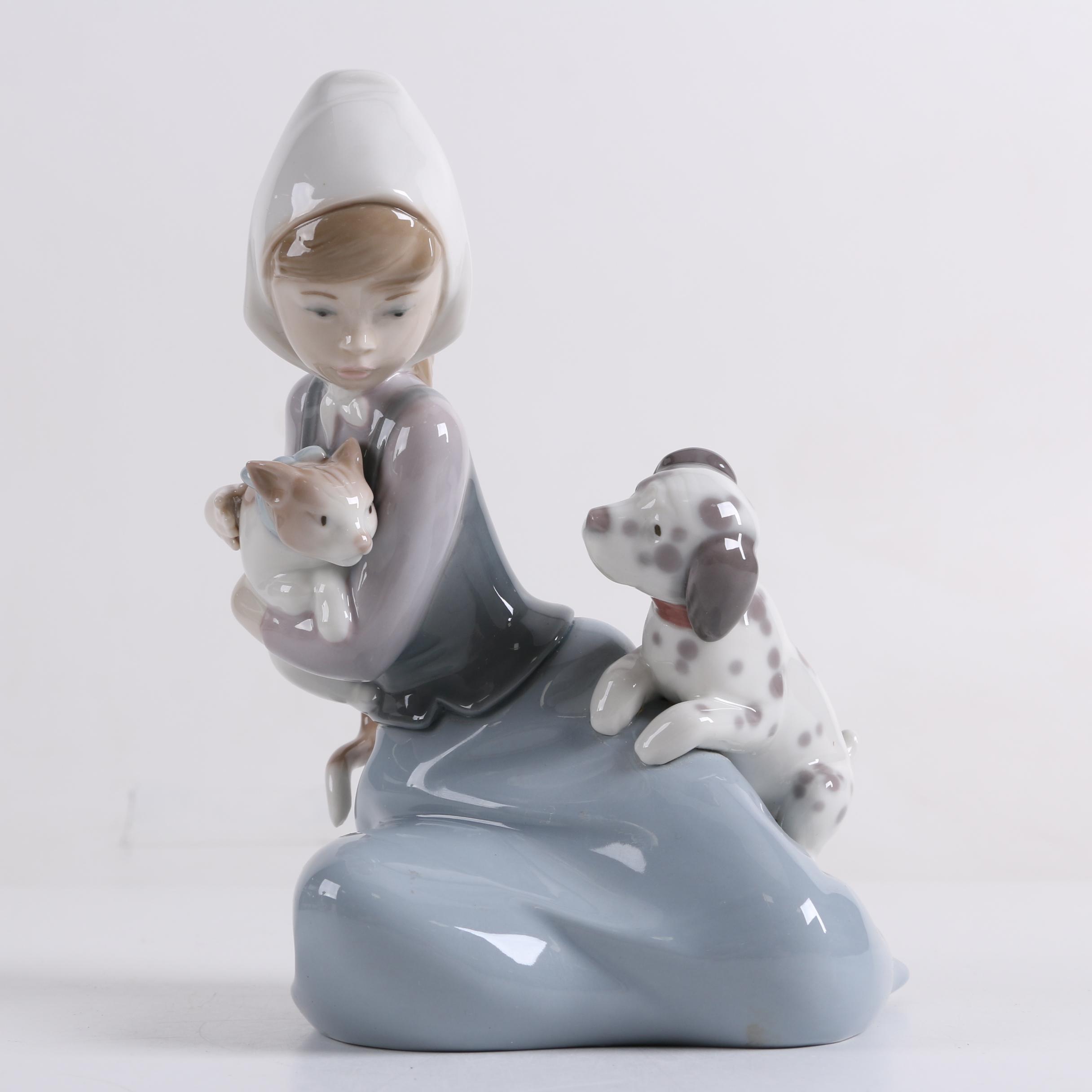 Lladró "Little Friskies Girl" Porcelain Figurine