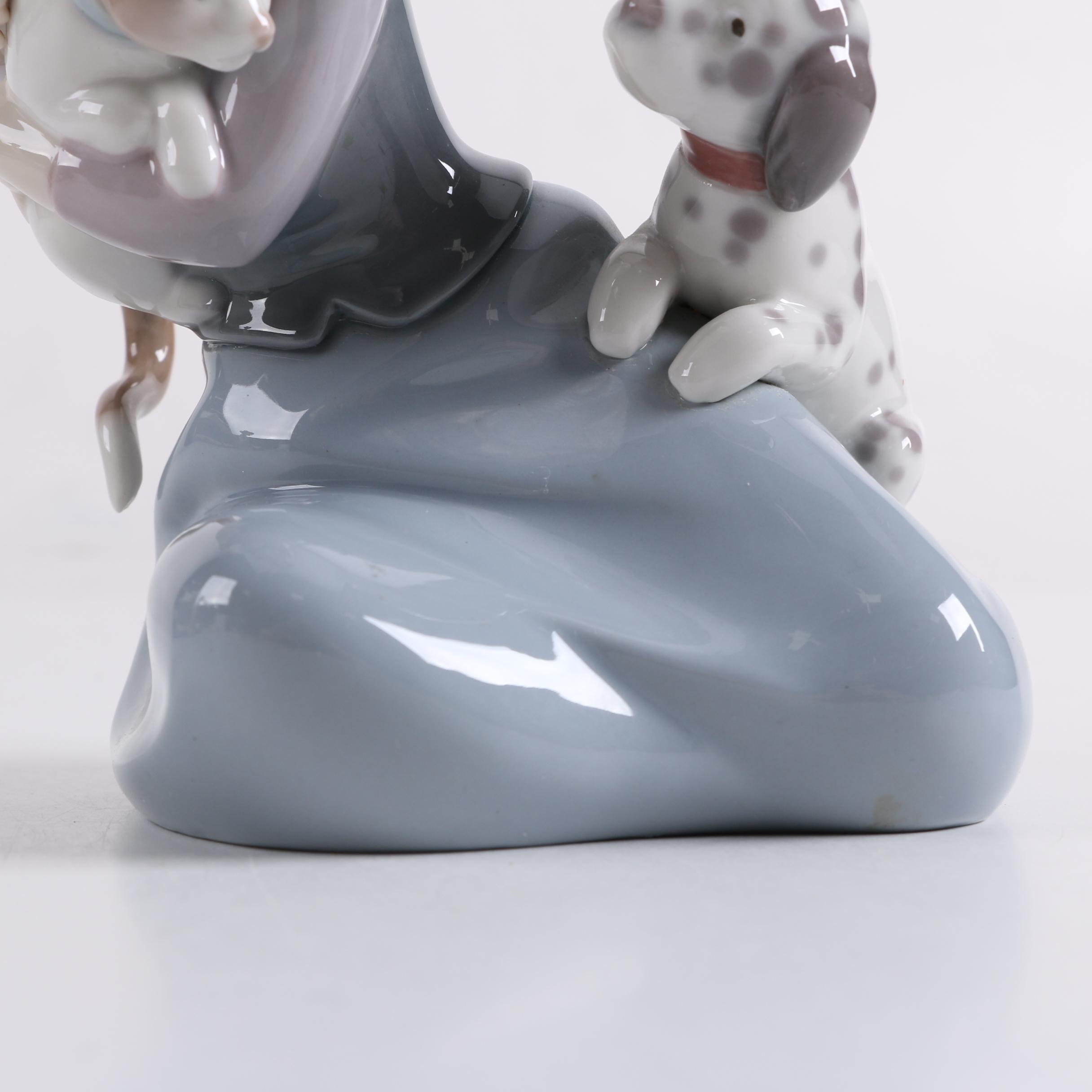 Lladró "Little Friskies Girl" Porcelain Figurine