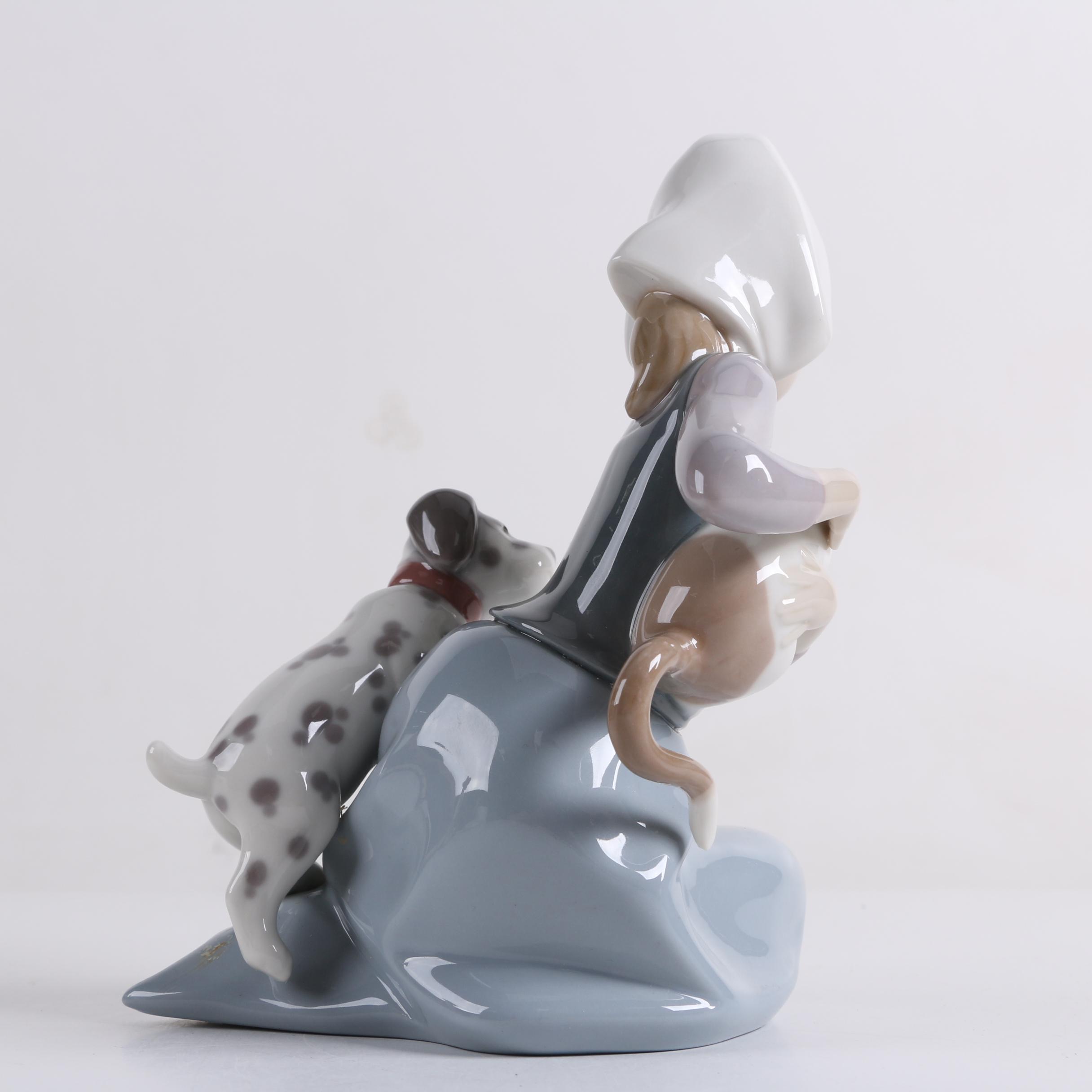 Lladró "Little Friskies Girl" Porcelain Figurine