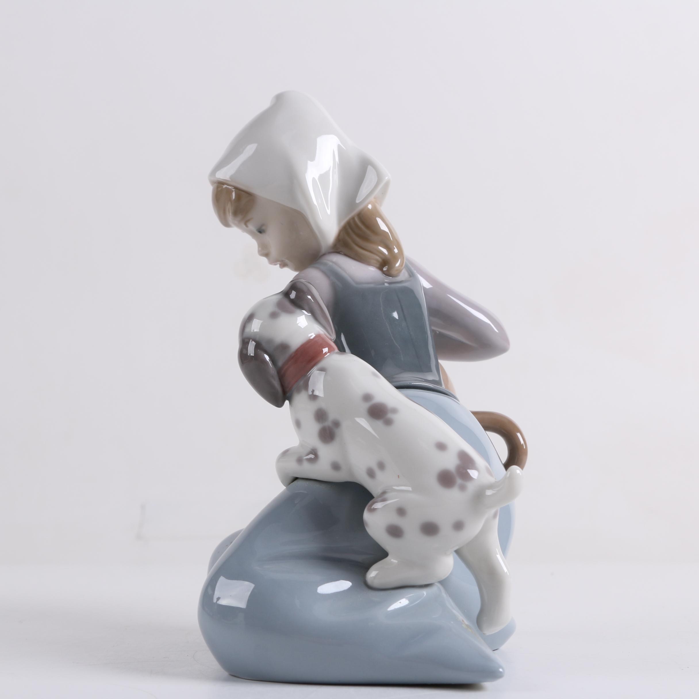 Lladró "Little Friskies Girl" Porcelain Figurine