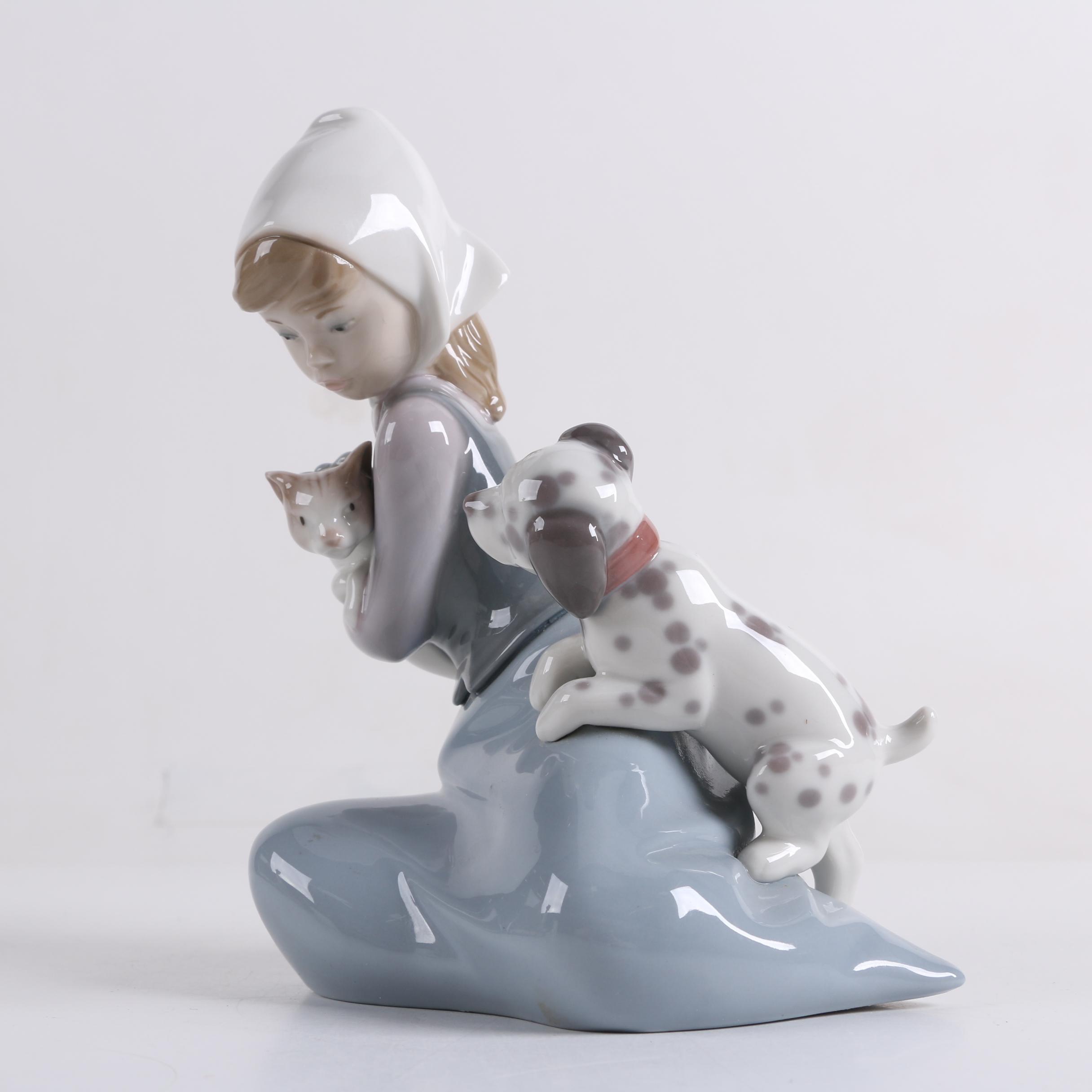 Lladró "Little Friskies Girl" Porcelain Figurine