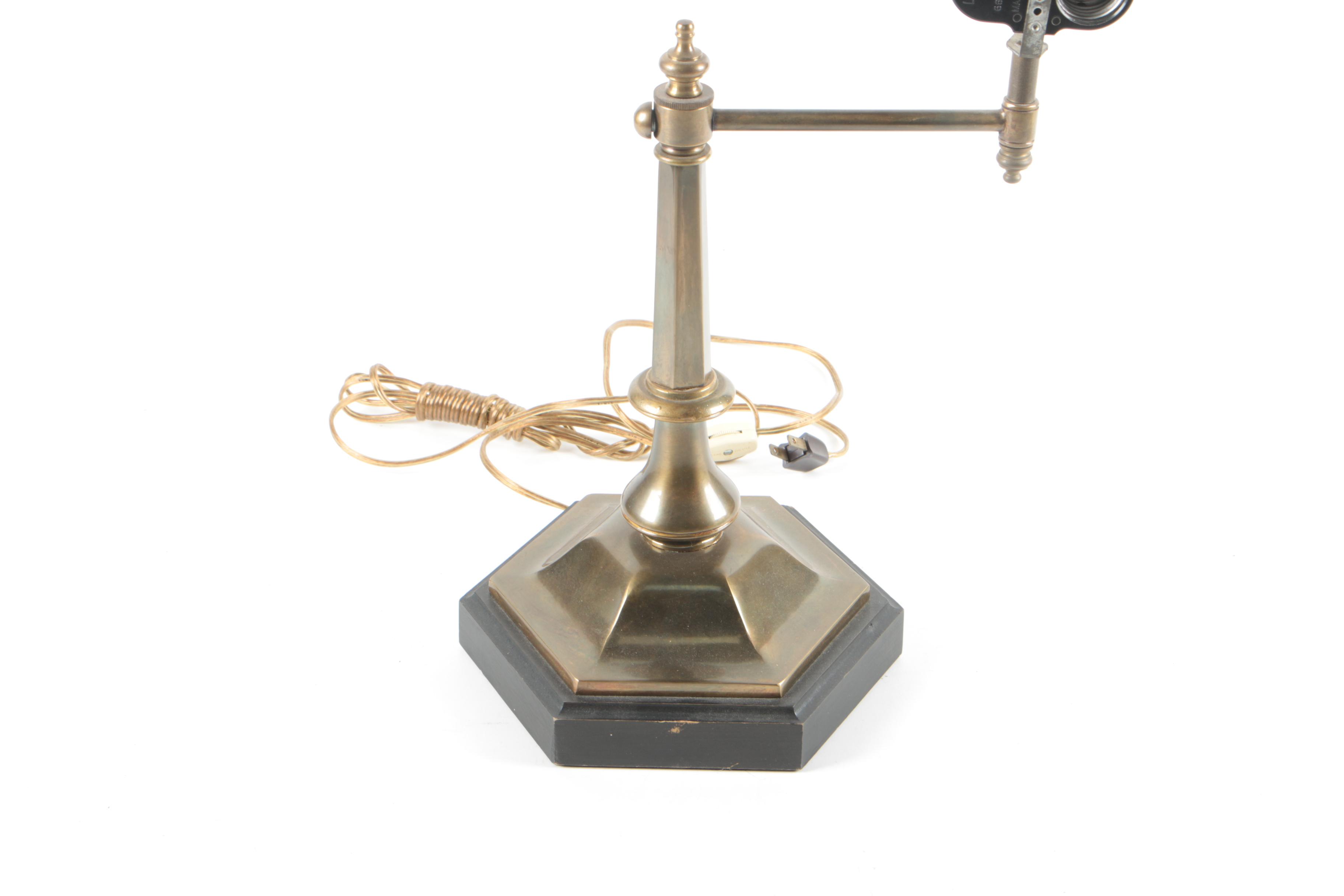 Metal Swivel Decks Lamp