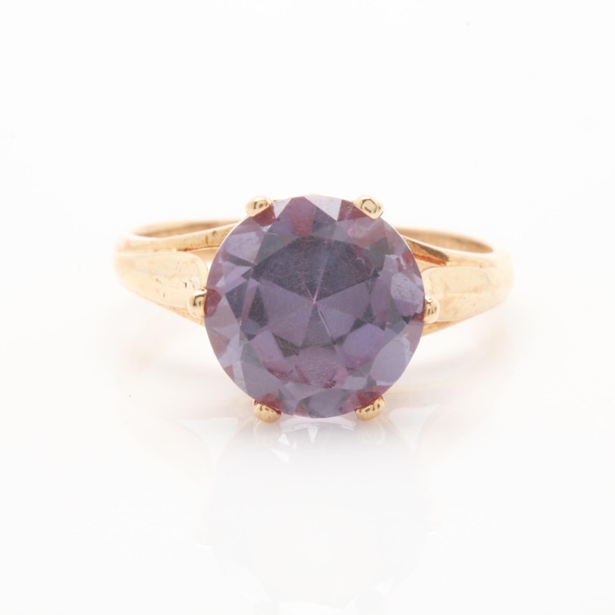 10K Yellow Gold Synthetic Color Change Sapphire Ring