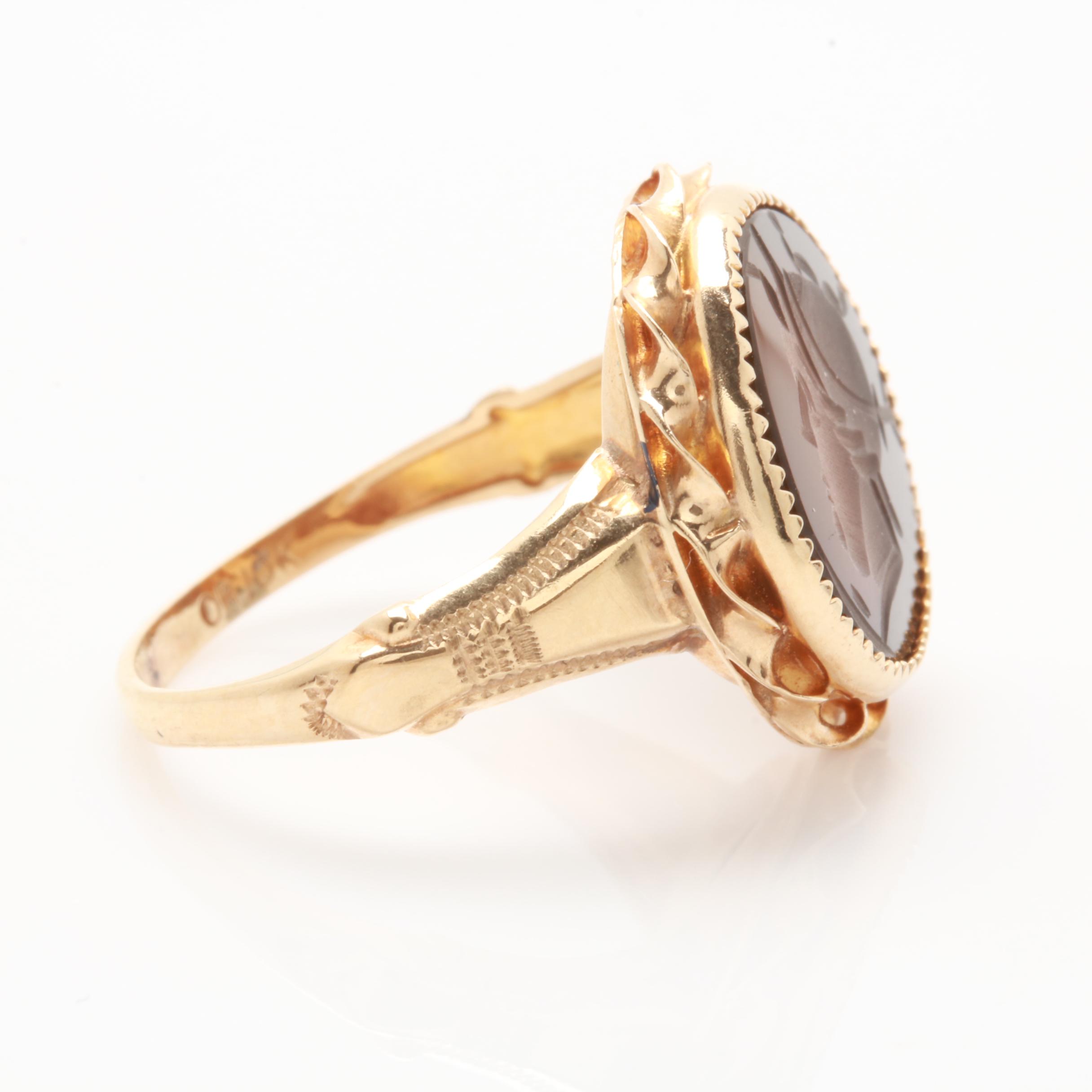Vintage 10K Yellow Gold Sardonyx Intaglio Ring