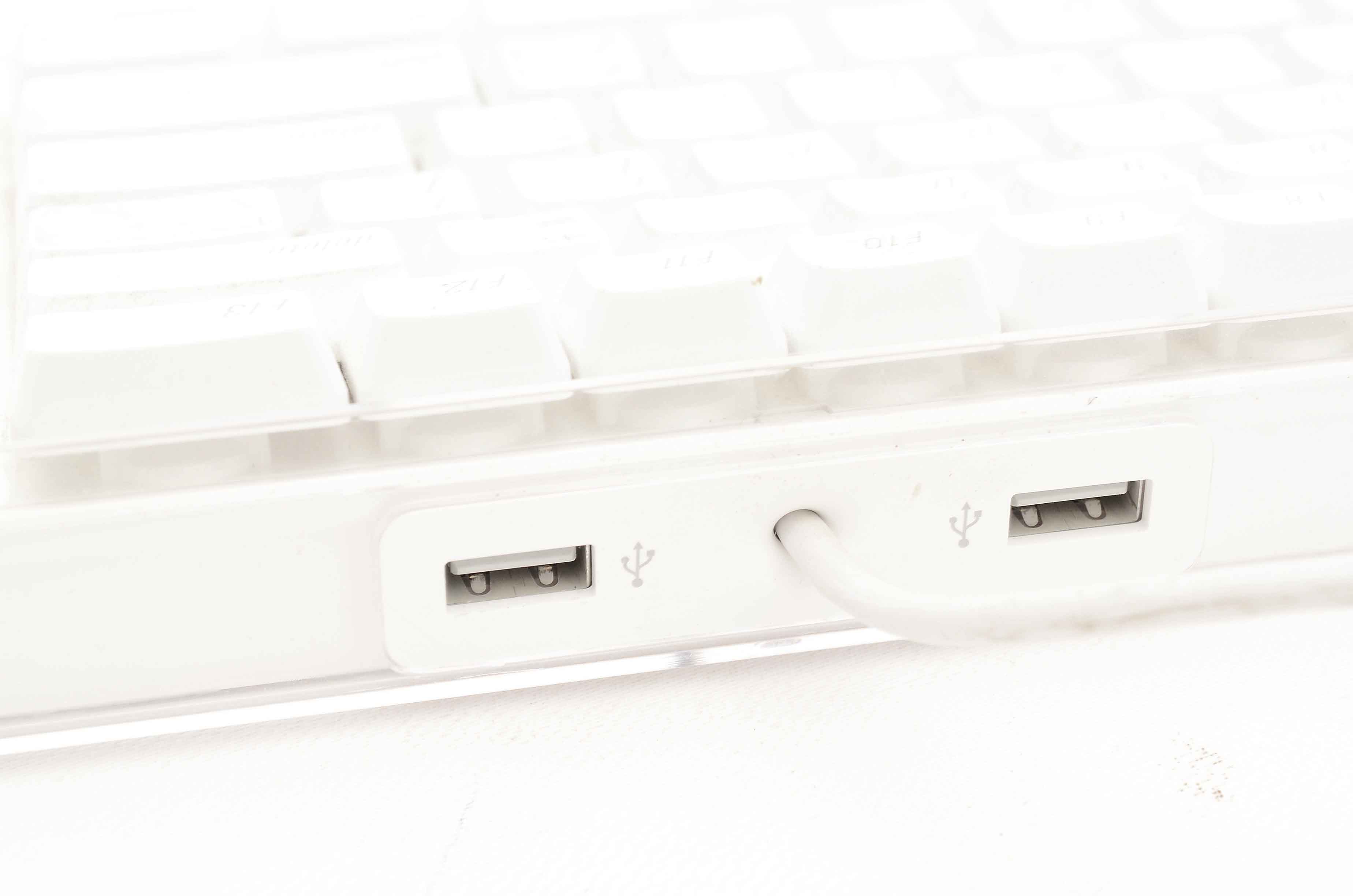 17" iMac Desktop in White