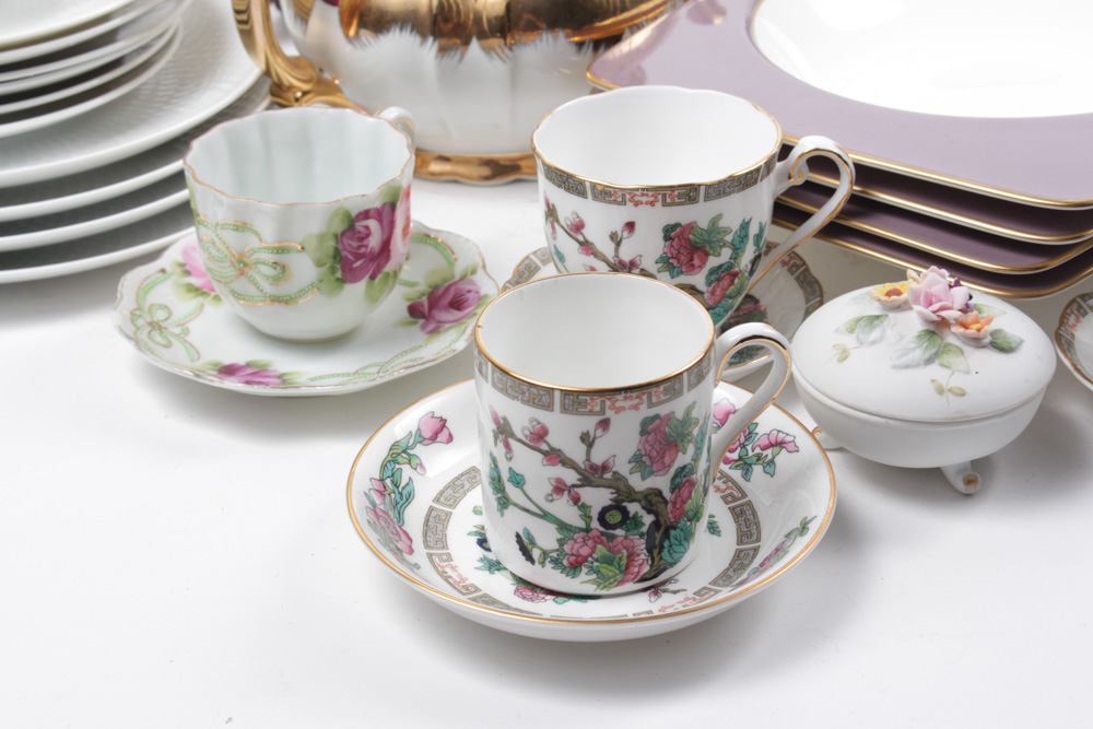 Porcelain Tableware Featuring "Indian Tree" by Royal Grafton