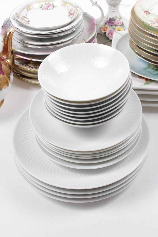 Porcelain Tableware Featuring "Indian Tree" by Royal Grafton