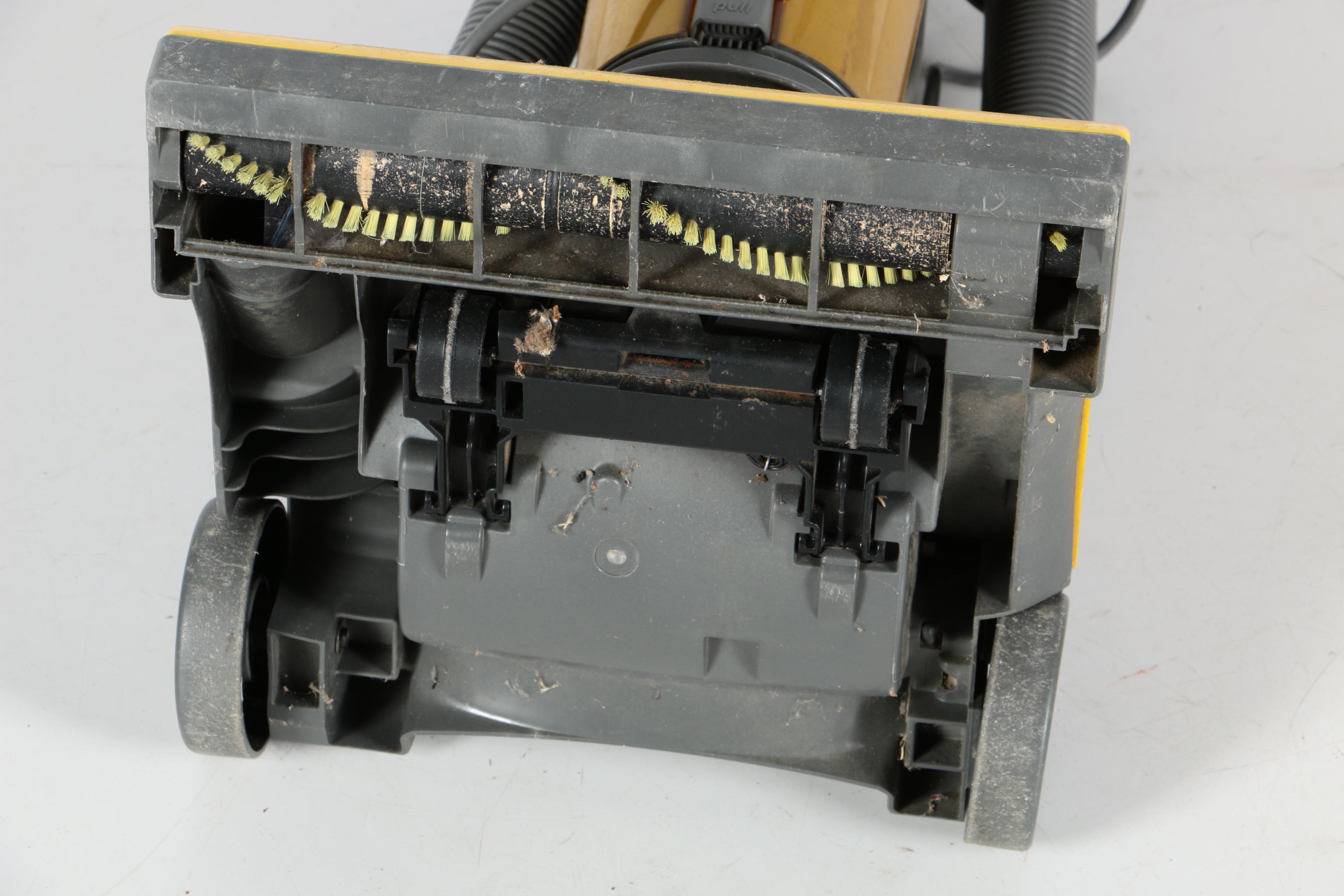 Eureka "Lightspeed" Vacuum