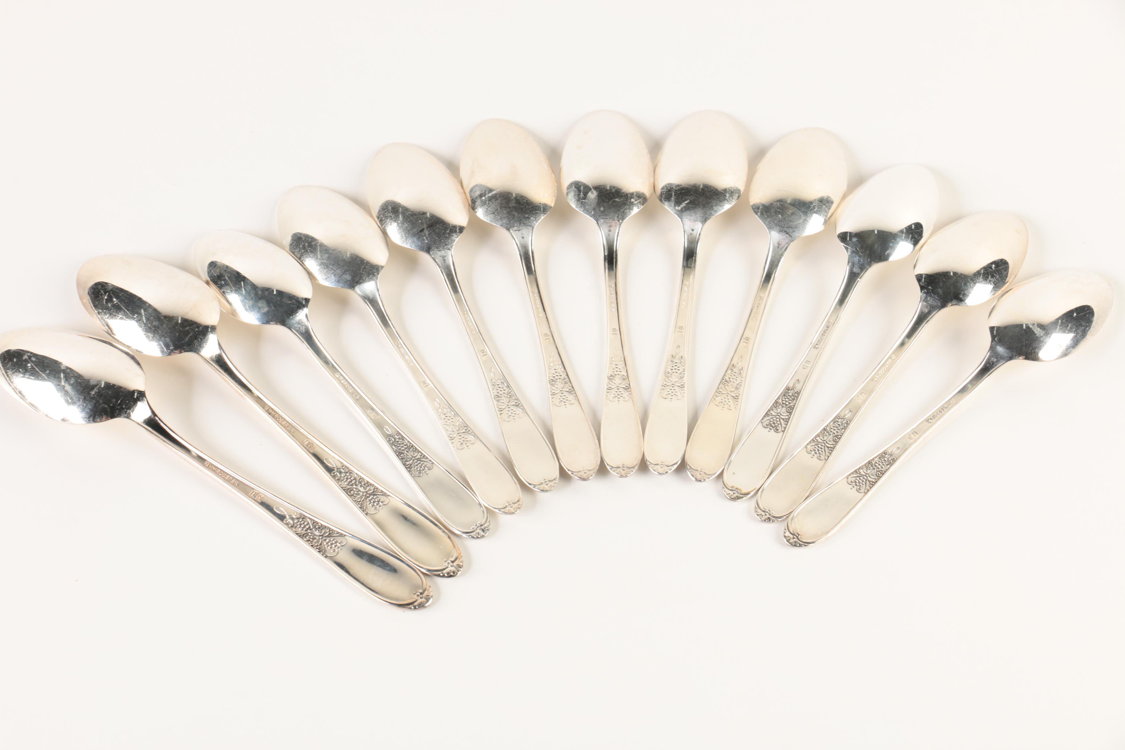 Wm Rogers "Burgundy / Champagne" Silver Plate Flatware Set