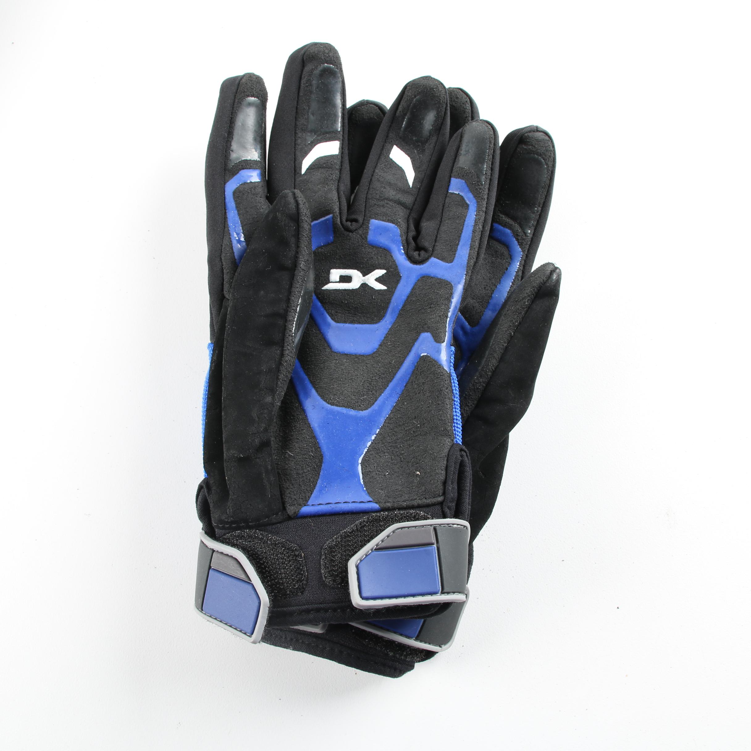 Winter Gloves and Harley-Davidson Traveler Sunglasses