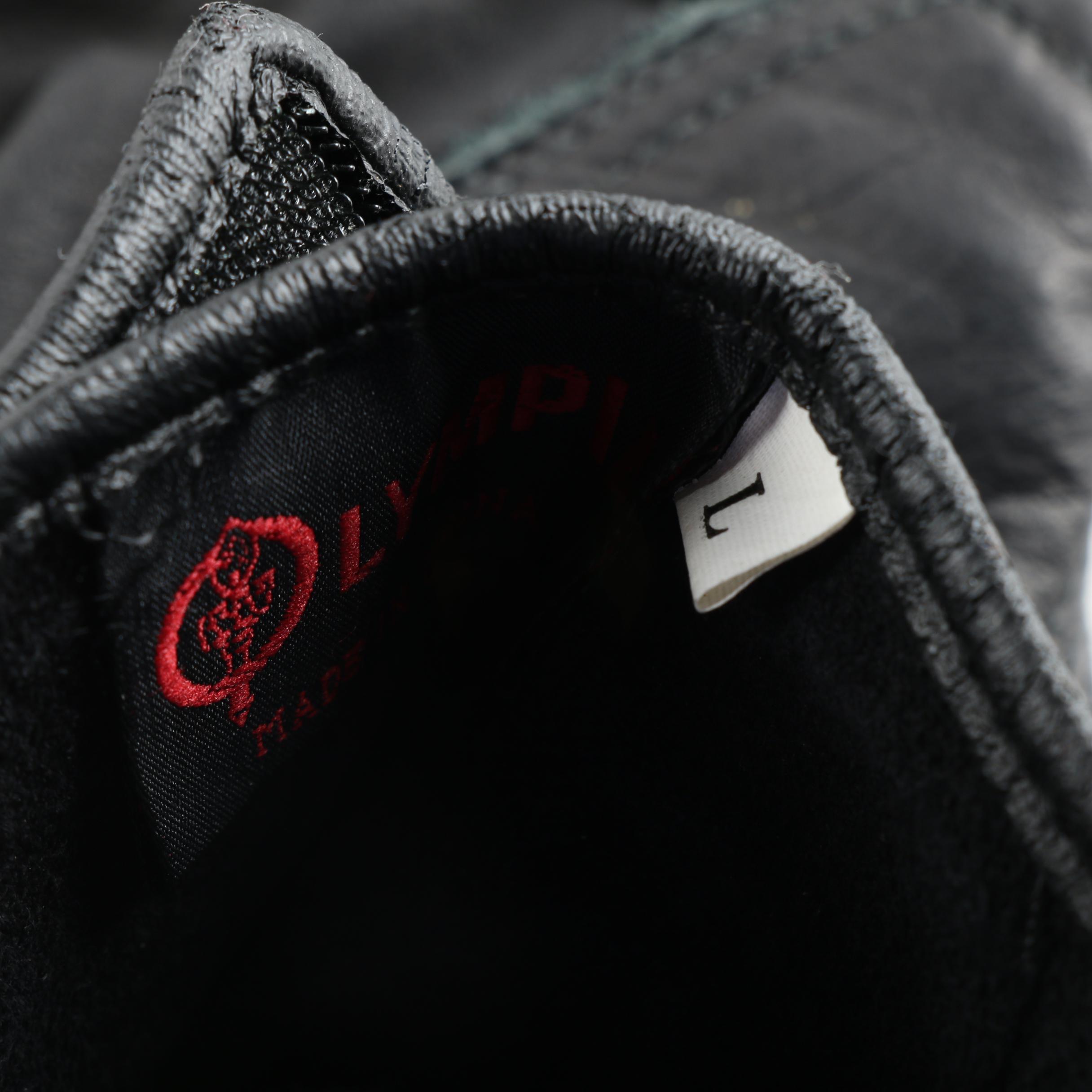 Winter Gloves and Harley-Davidson Traveler Sunglasses