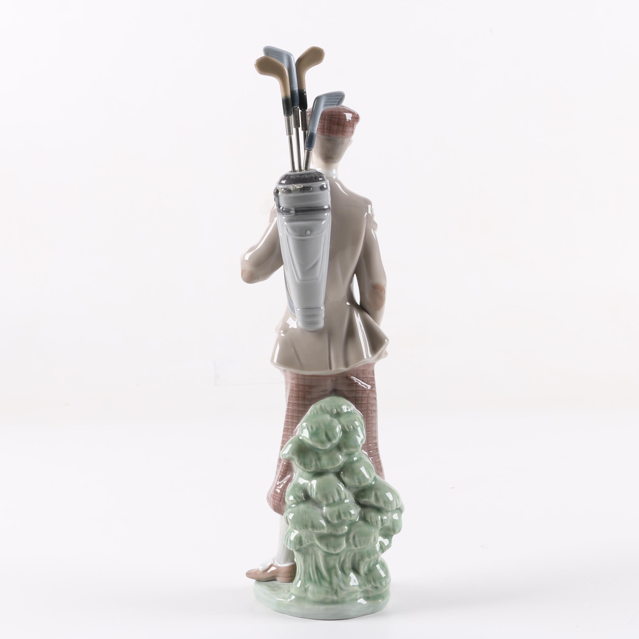 Lladró "Waiting to Tee Off" #5301 Retired Porcelain Figurine